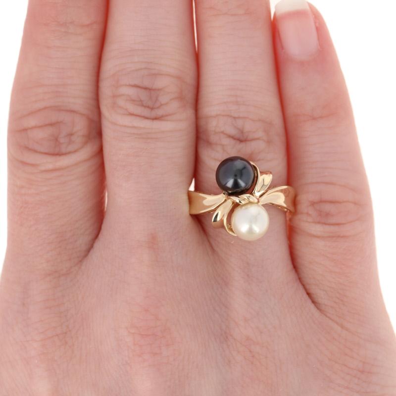 Bead New Cultured Pearl Bypass Ring, 14k Yellow Gold Women's Two-Stone