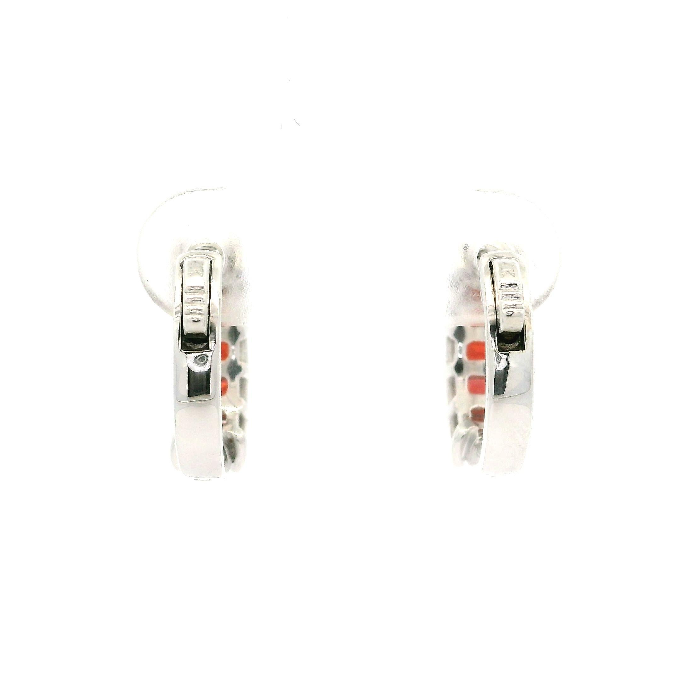 New Custom 14k White Gold 2.85ctw Garnet Huggie Earrings w/ Fancy Push Button en vente 5