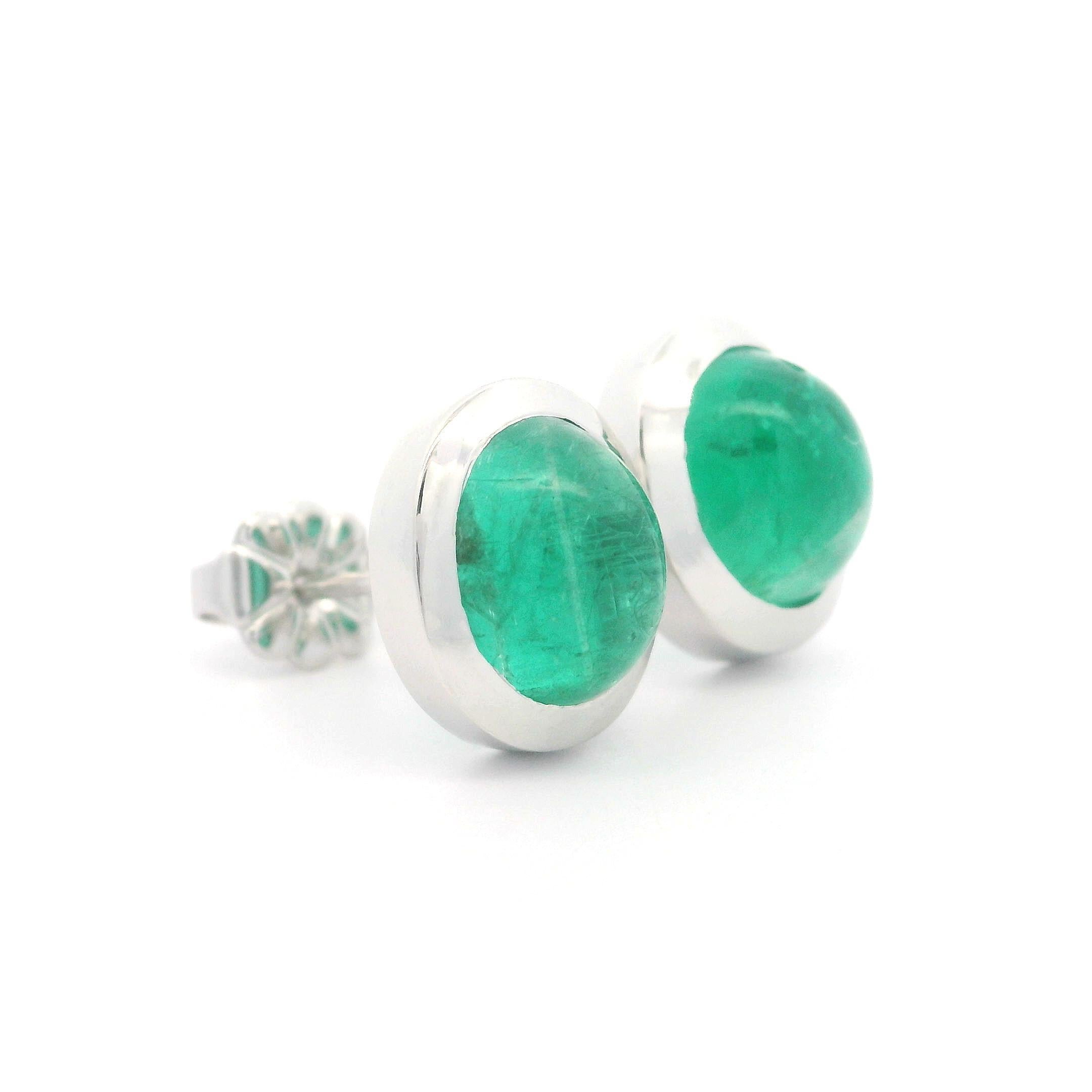 Clous d'oreilles sur mesure en or blanc 14 carats avec cabochon ovale et émeraude cabochon 3,12 ctw en vente 8
