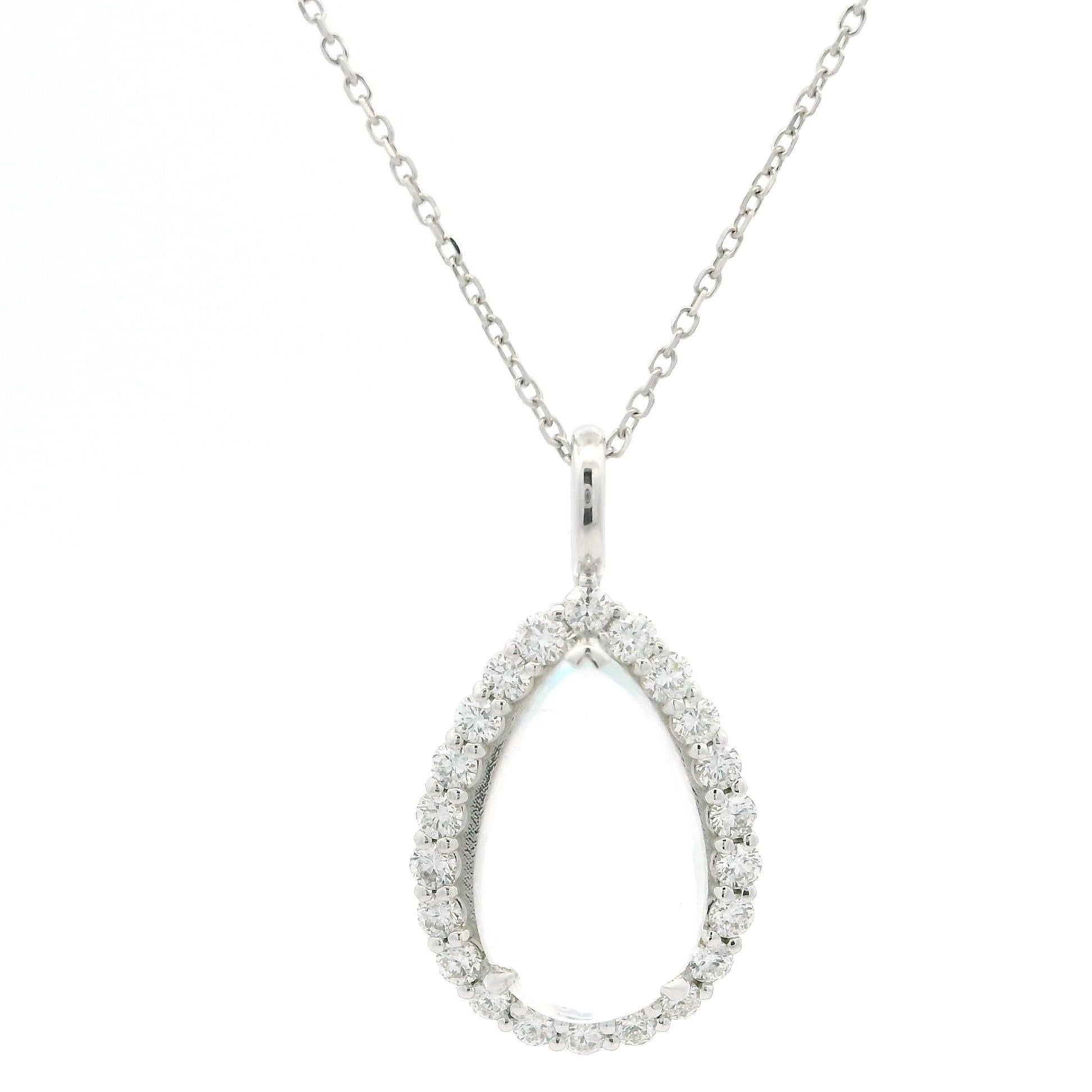 Nouveau collier pendentif en or blanc 14 carats, pierre de lune bleue et diamant en forme de goutte d'eau en vente 2
