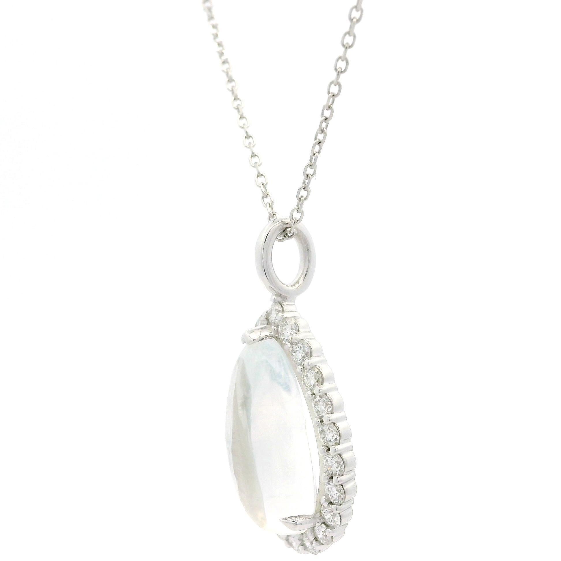 Nouveau collier pendentif en or blanc 14 carats, pierre de lune bleue et diamant en forme de goutte d'eau en vente 4