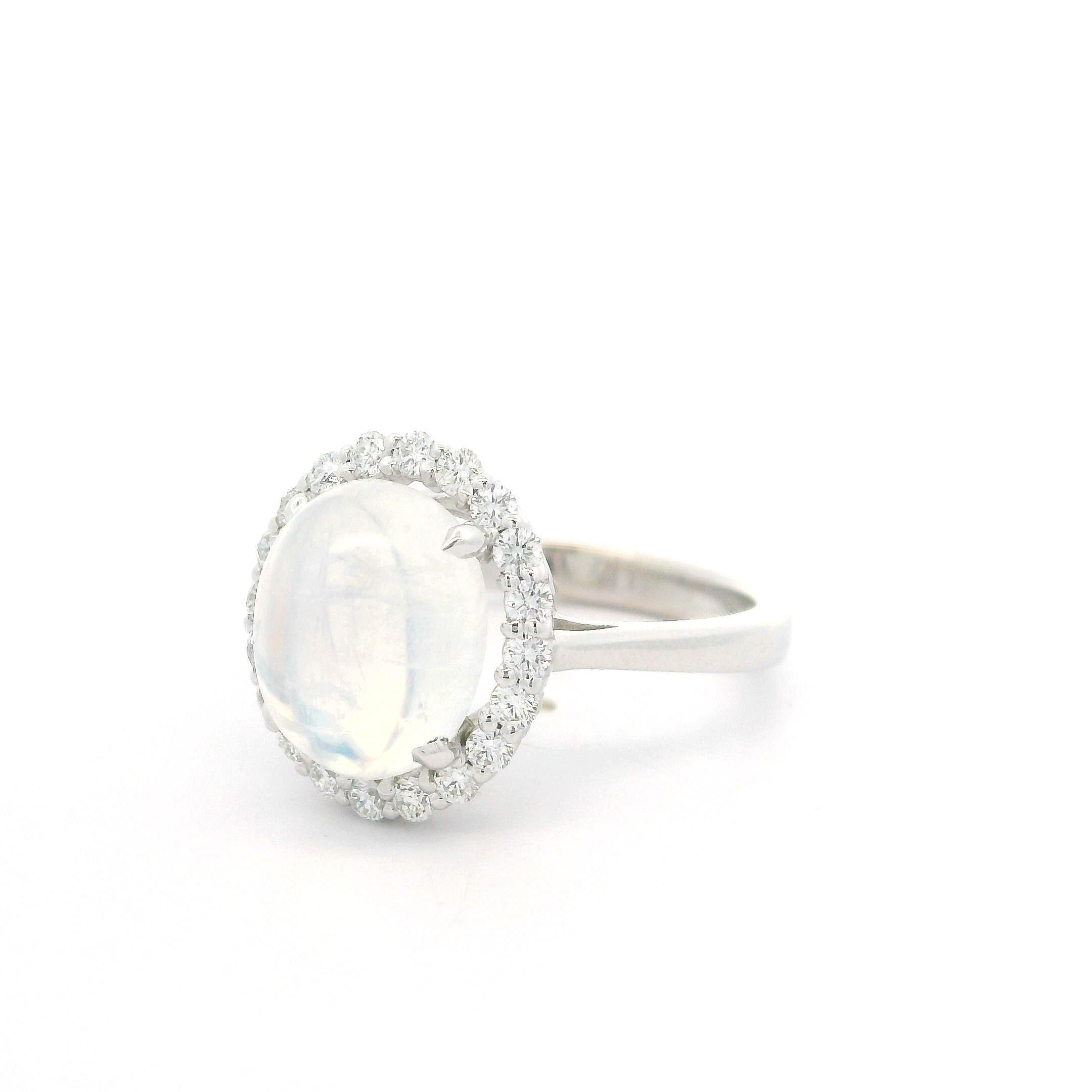 Donna New Custom 14k White Gold High Quality 4.41ctw Moonstone Diamond Halo Ring in vendita