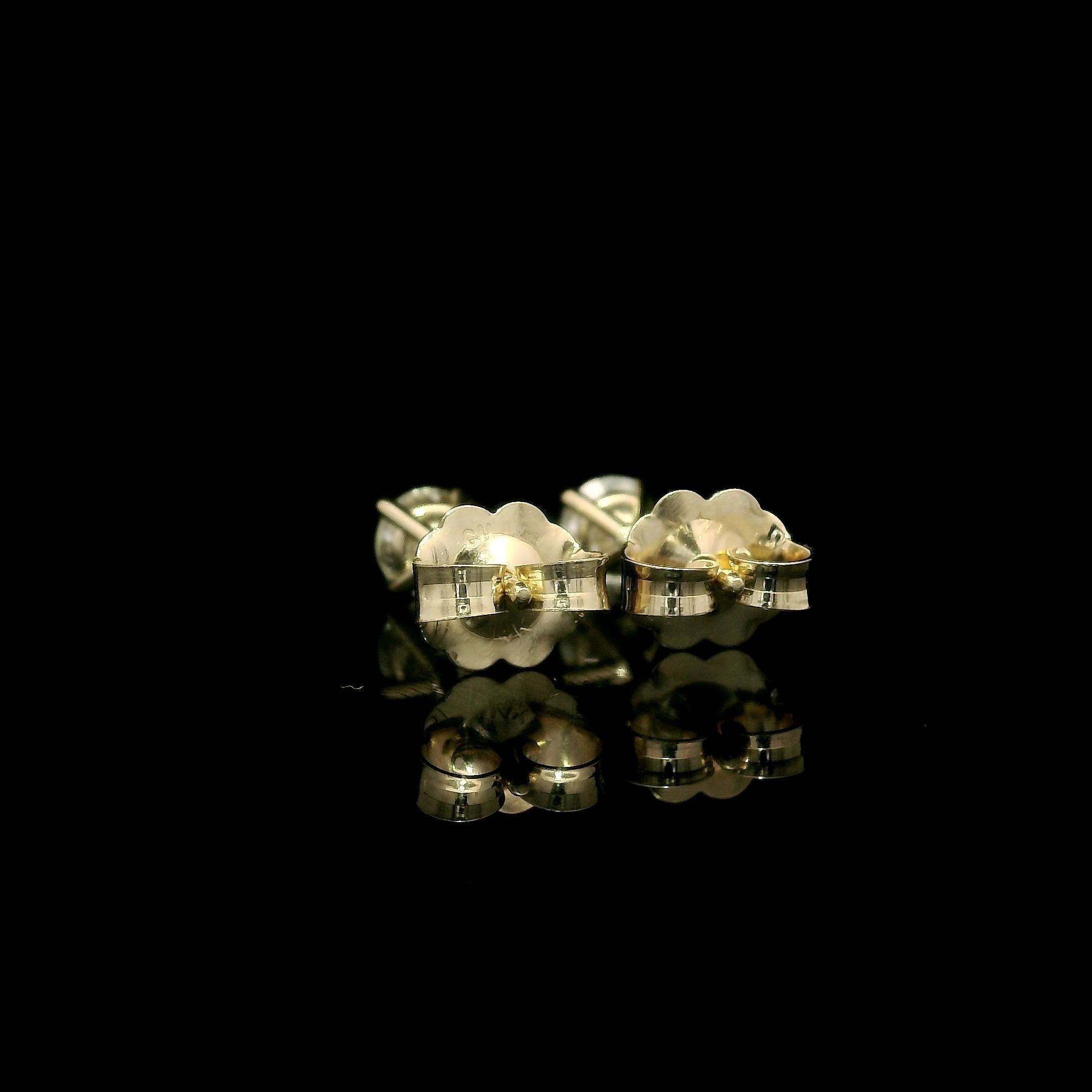New Custom 14k Yellow Gold 0.42ctw Round Diamond Classic Martini Stud Earrings Pour femmes en vente