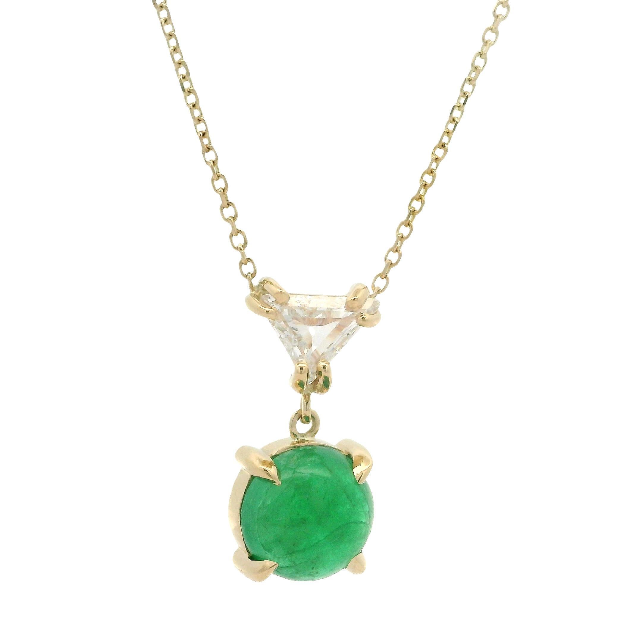 New Custom 1,82ct Cabochon Smaragd & Trillion Diamond Drop Anhänger Halskette im Angebot 2