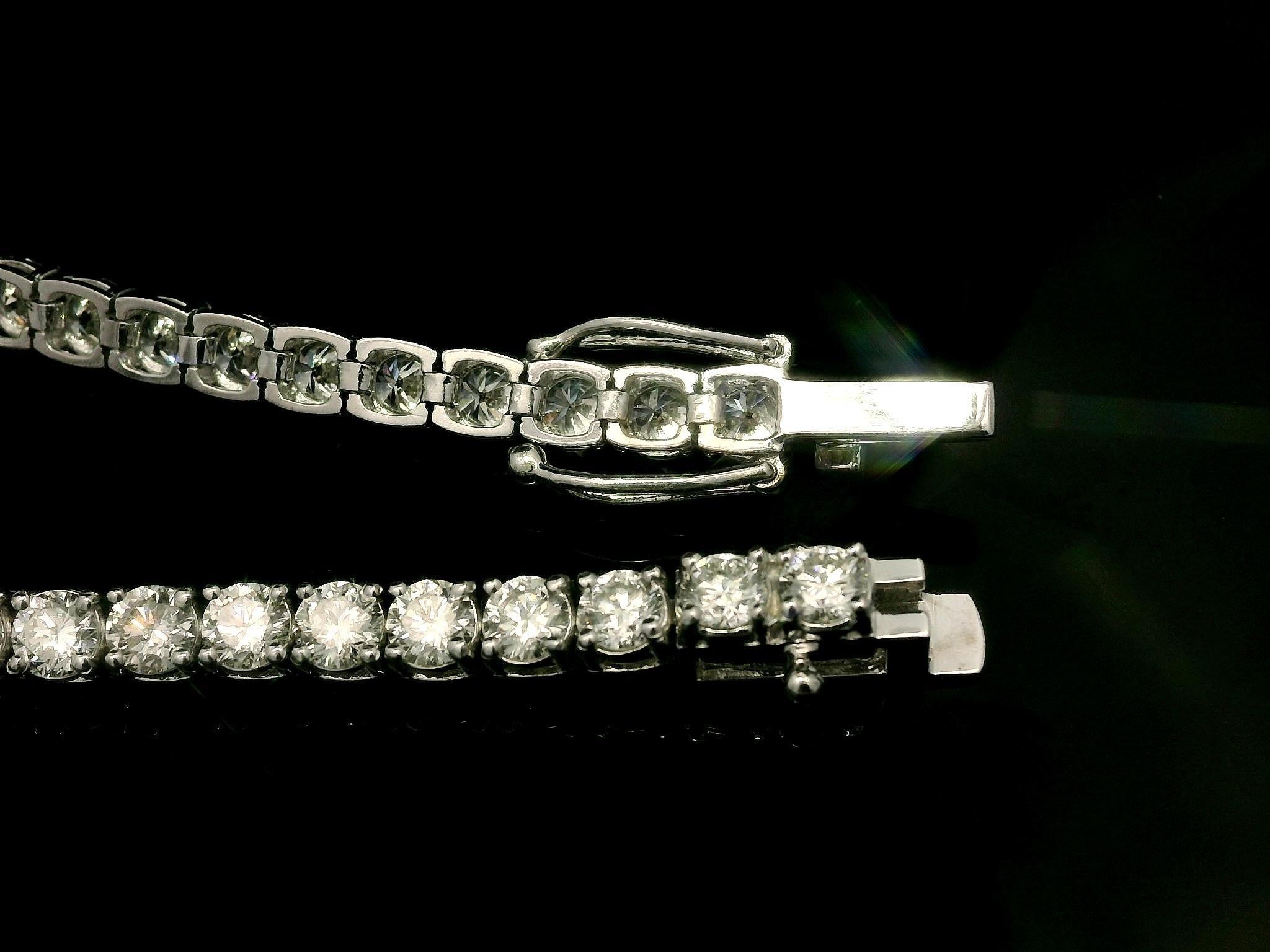 Taille brillant New Custom 18k White Gold 9.07ctw VS Round Diamond Tennis Line Link Bracelet en vente