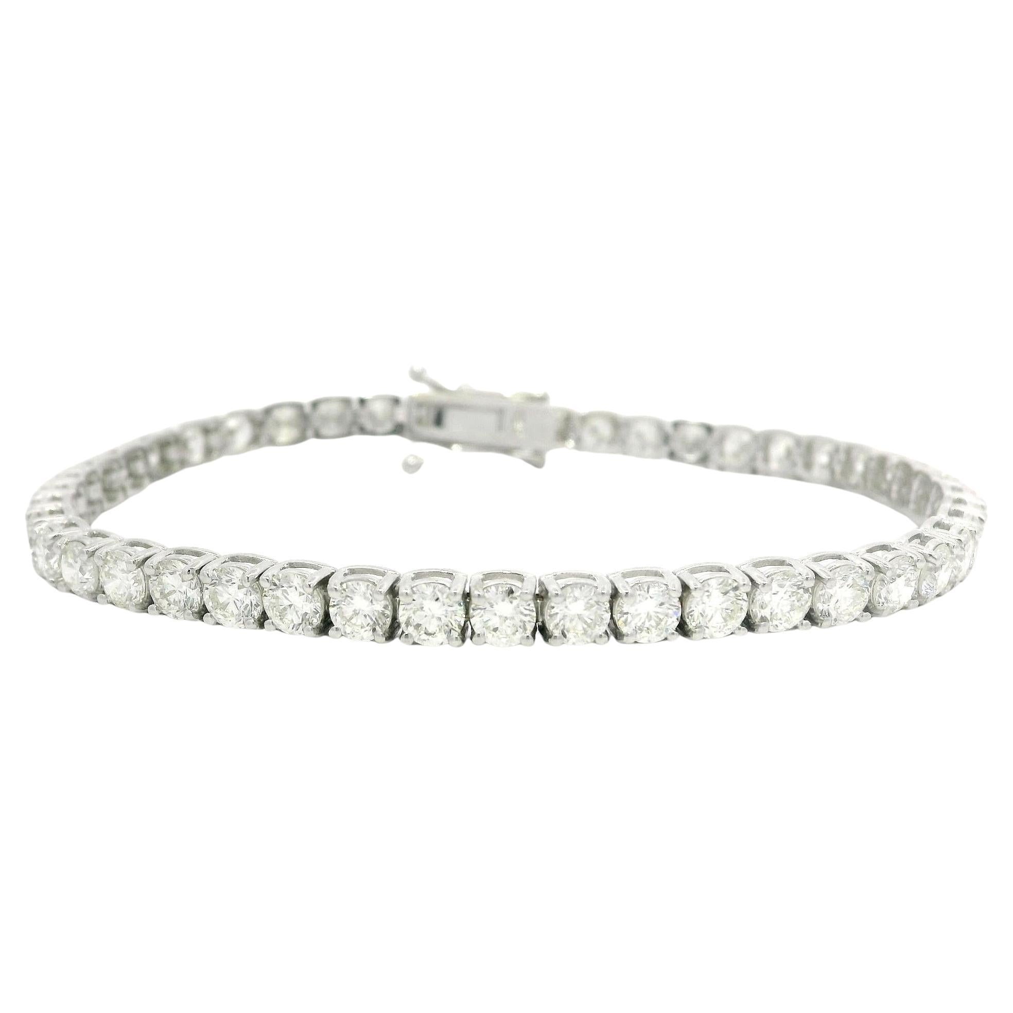 New Custom 18k White Gold 9.07ctw VS Round Diamond Tennis Line Link Bracelet en vente