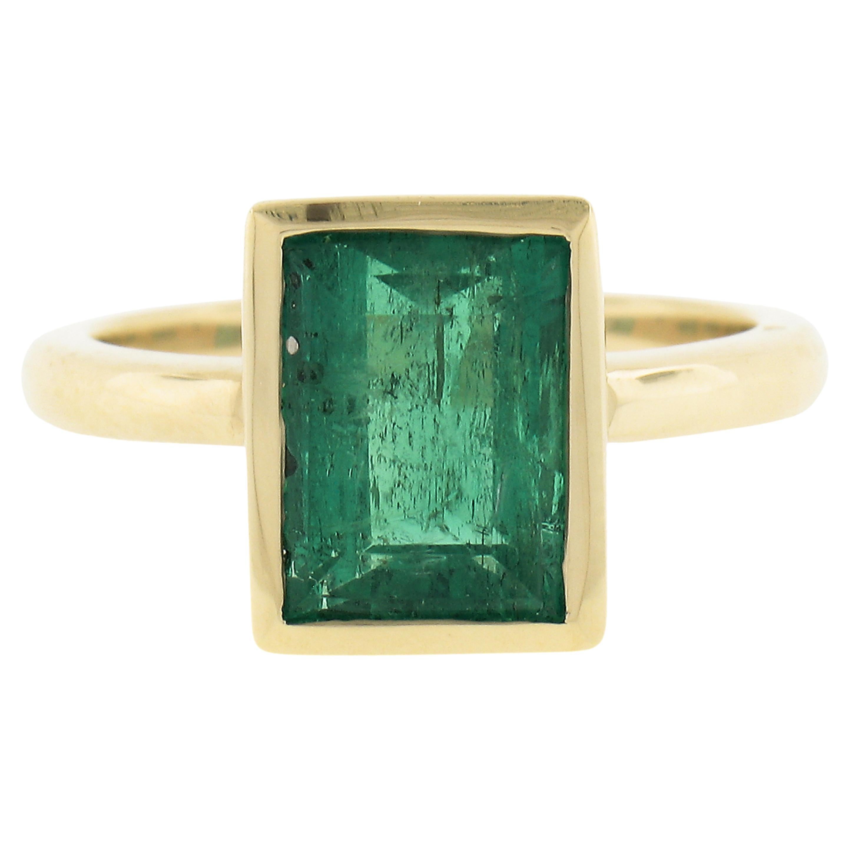 New Custom Made 18k Gold 2.90ct AGL Colombian Vintage Emerald Solitaire Ring For Sale
