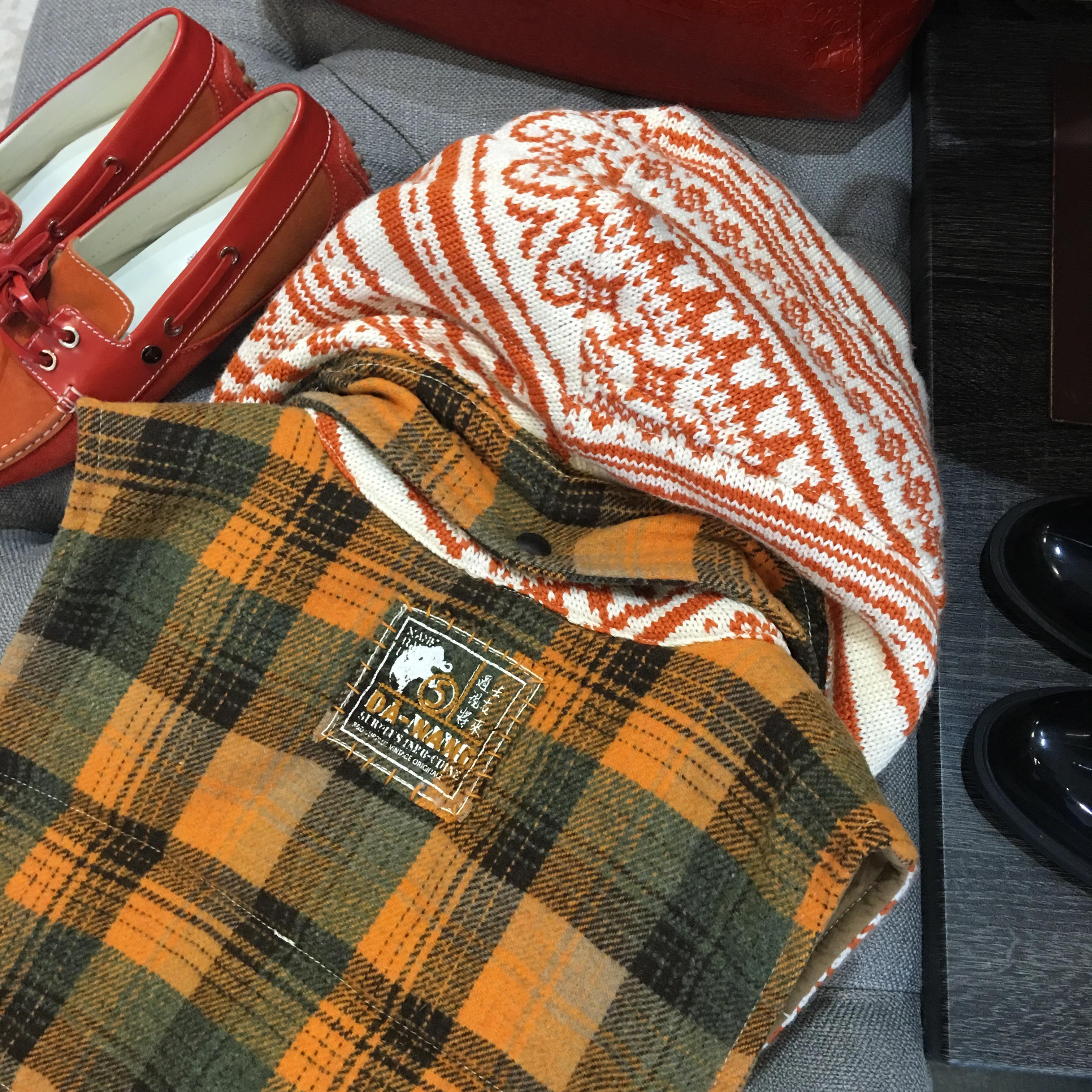 New Da-Nang Knit Wool Vest With Detachable Hood $486 3