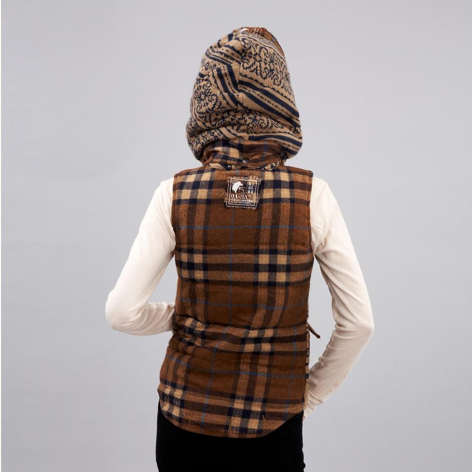 Da-Nang - Gilet en laine tricotée avec capuche détachable, petit modèle, état neuf en vente 3