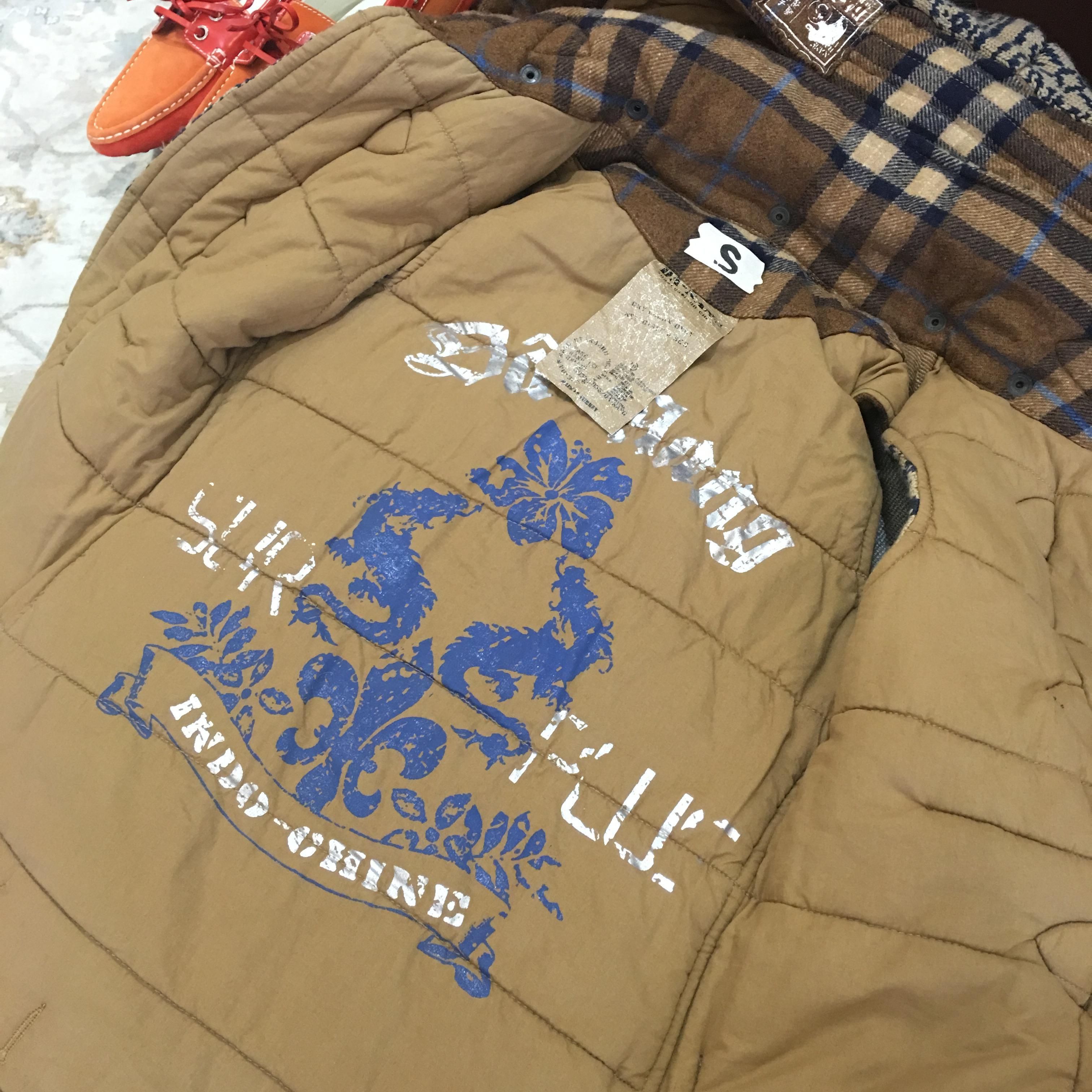 Da-Nang - Gilet en laine tricotée avec capuche détachable, petit modèle, état neuf en vente 4