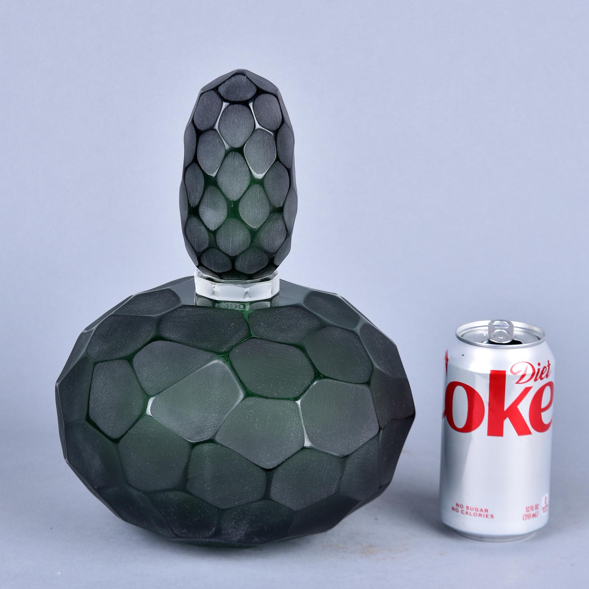 New Dark Green Murano Glass Battuto Perfume Bottle  In New Condition For Sale In Troy, MI