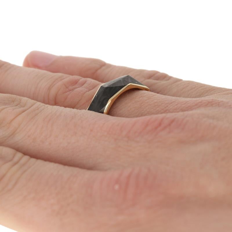 Men's David Yurman Torqued Faceted Forged Carbon Band, 18 Karat Gold Ring