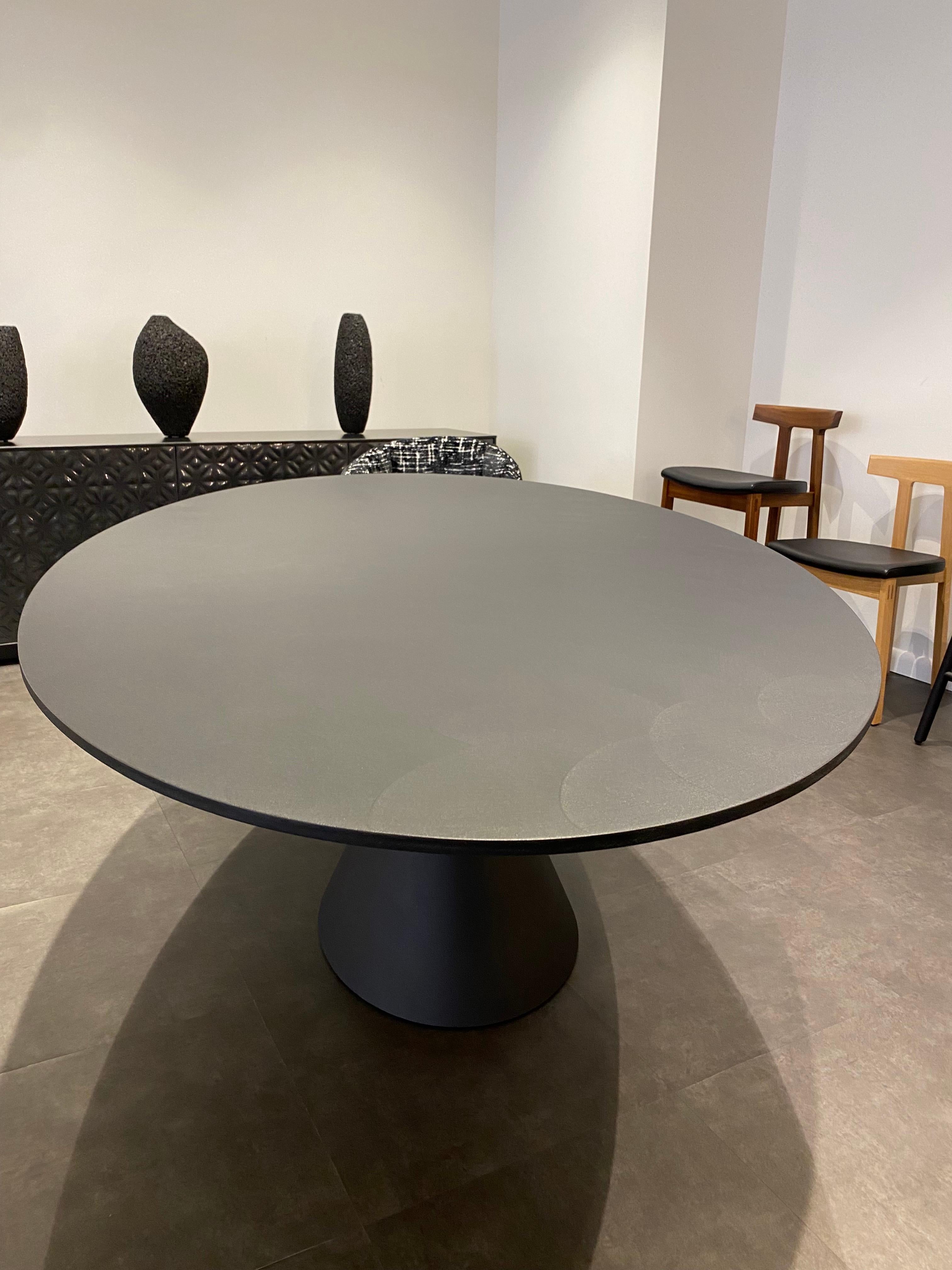 NEW Desalto INDOOR OR OUTDOOR Round Black Clay Table by Marc Krusin in STOCK In Excellent Condition For Sale In New York, NY