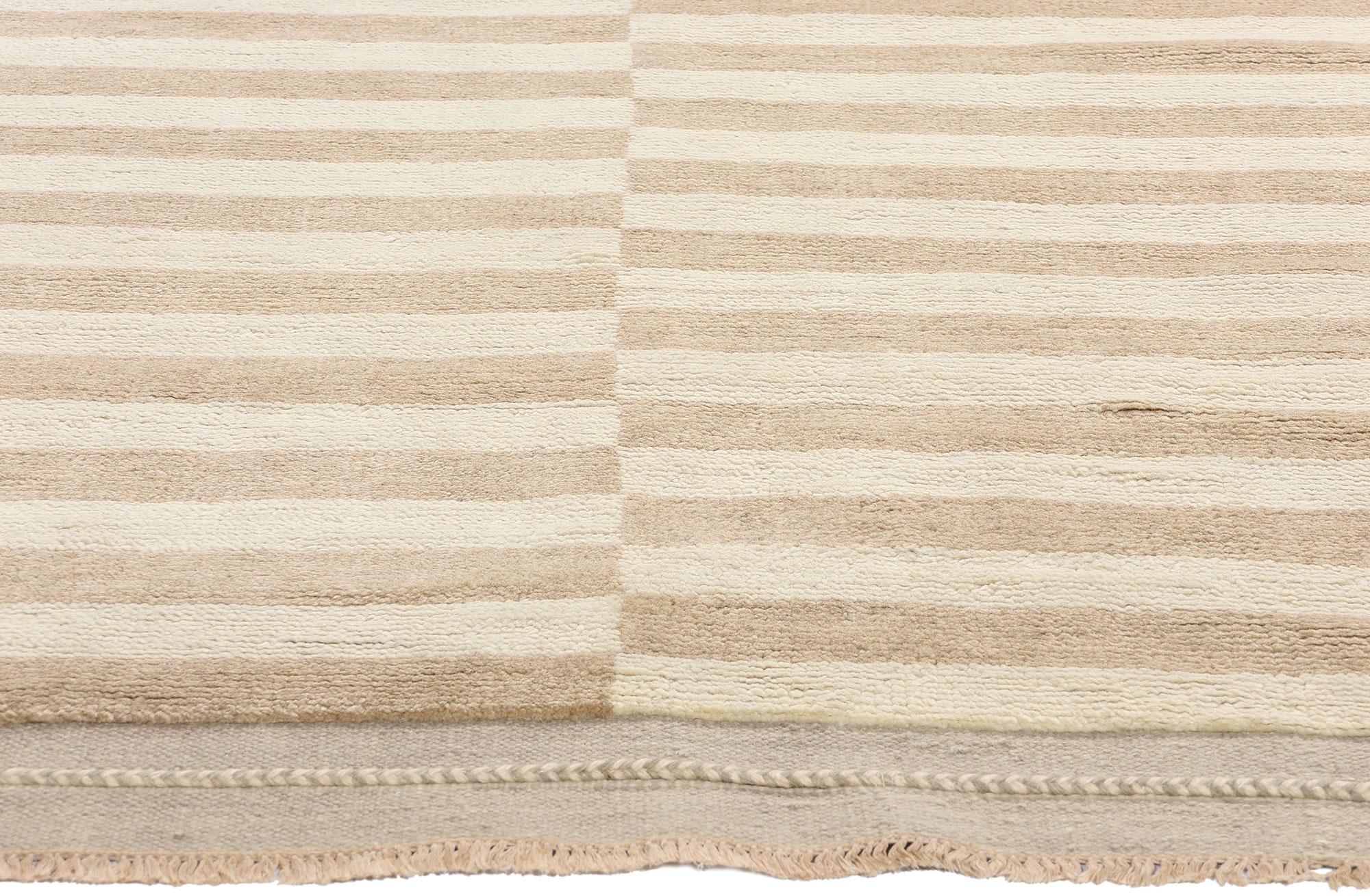 Indien Nouveau tapis marocain moderne et organique avec lignes du désert en vente