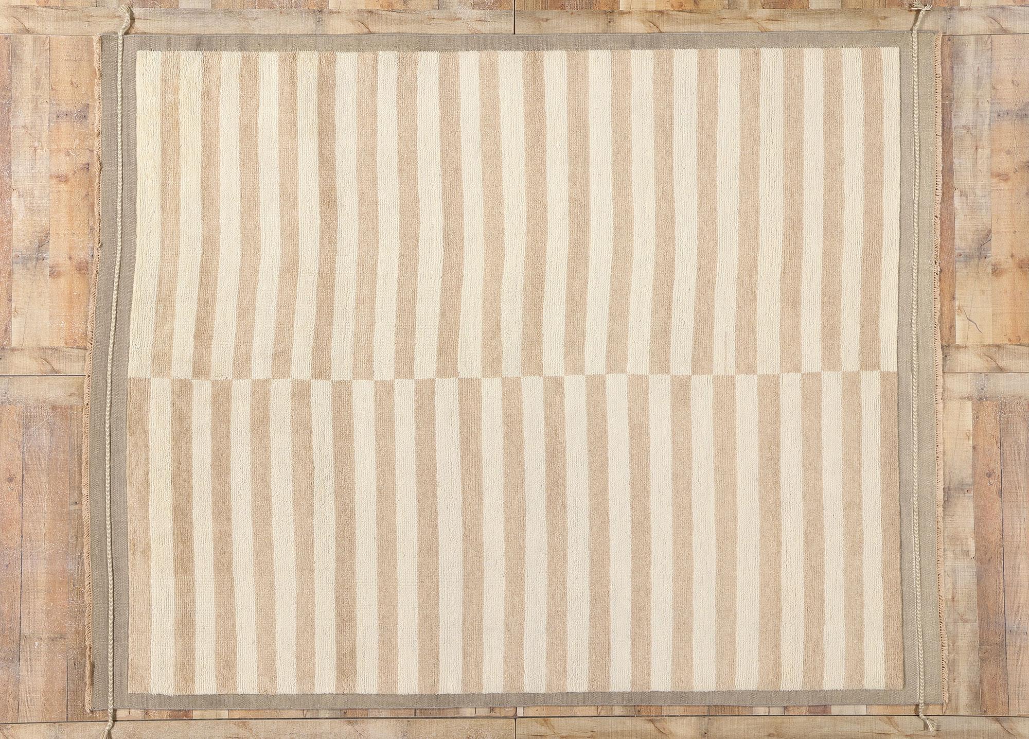 Nouveau tapis marocain moderne et organique avec lignes du désert en vente 1