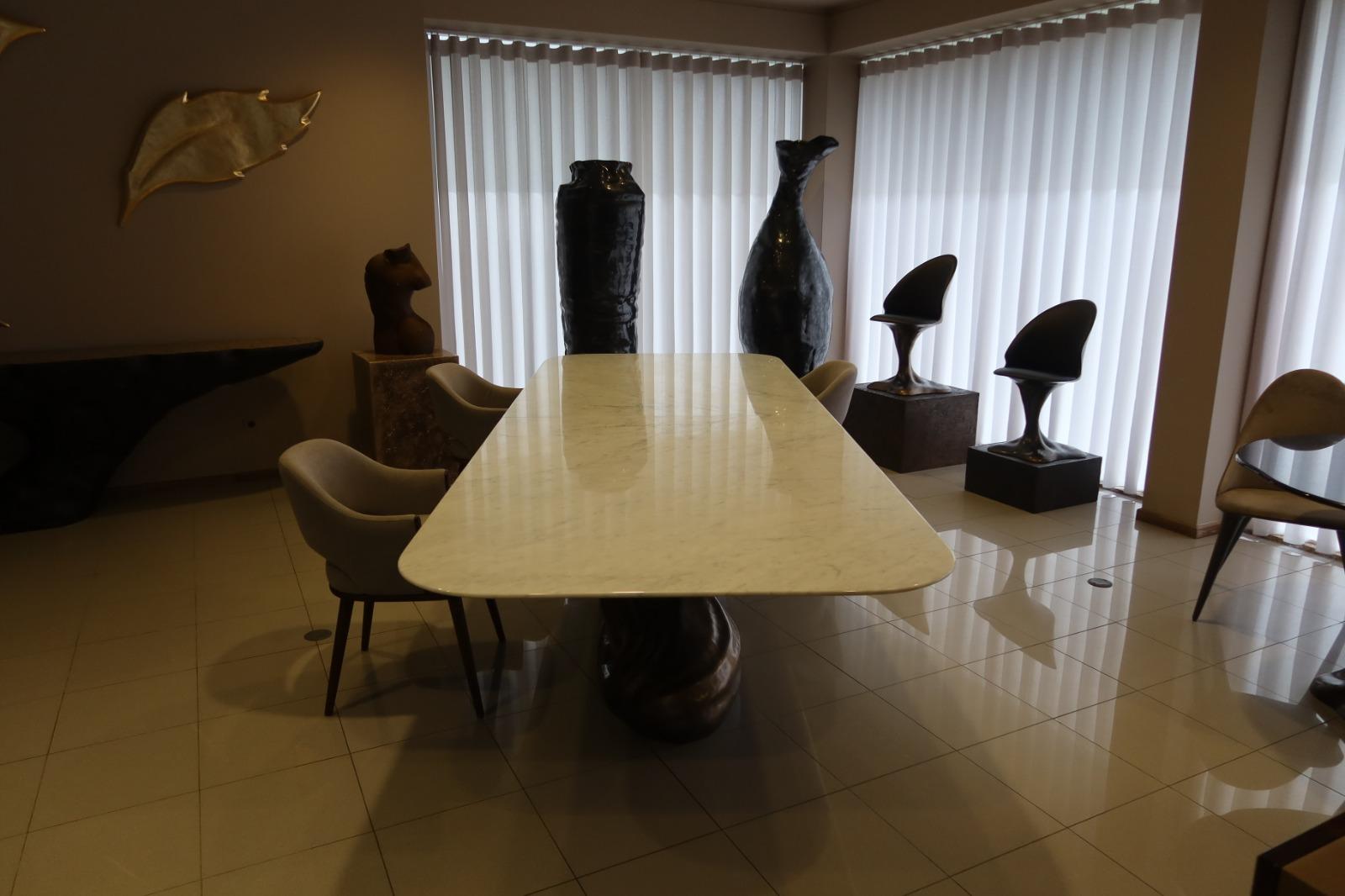 Modern New Design Dining Table in Arabescato Marble 10/12 Persons Ready Delivery Now For Sale