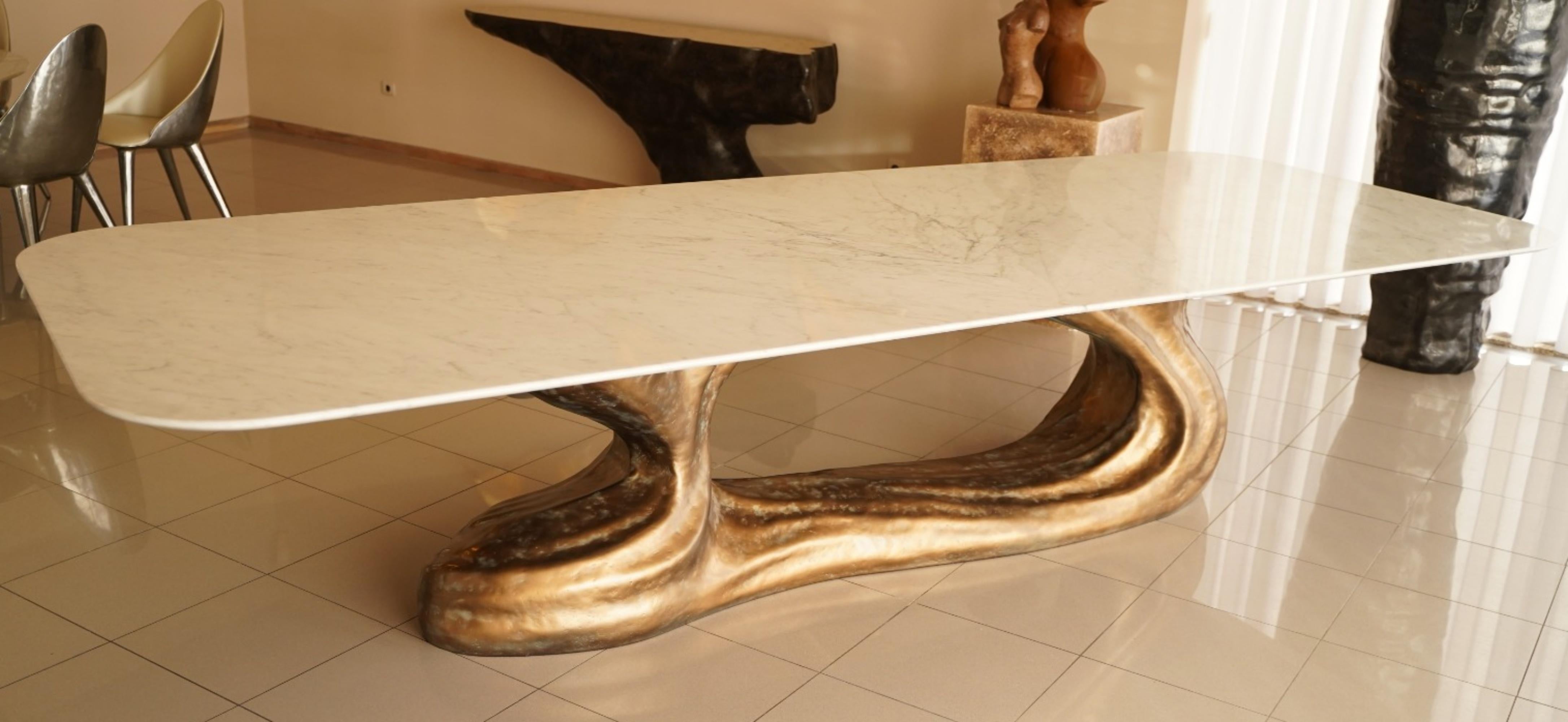 Hand-Crafted New Design Dining Table in Arabescato Marble 10/12 Persons Ready Delivery Now For Sale