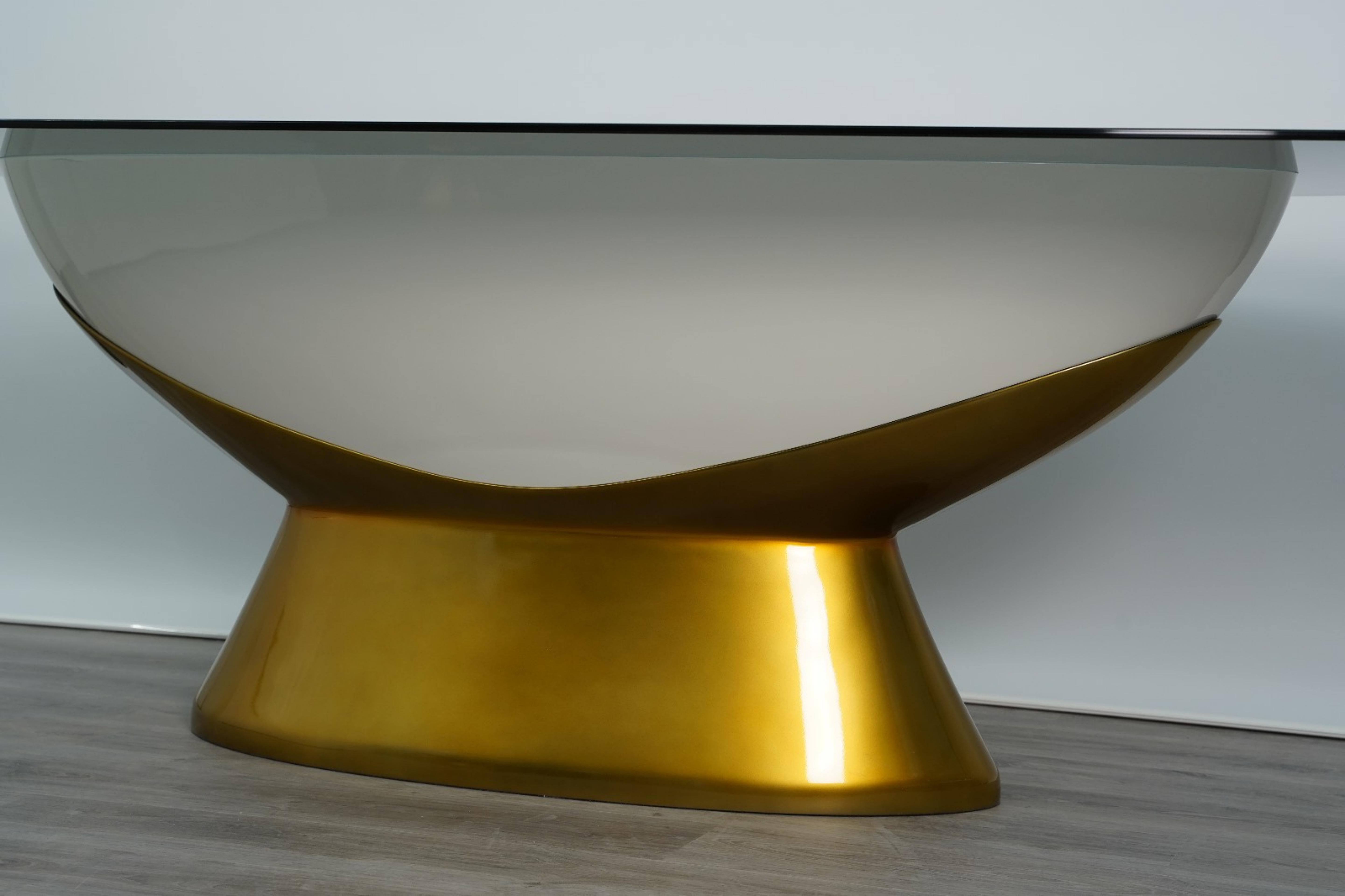Portugais Table de salle à manger New Design avec plateau en verre et base texturée COLLECTION 2024 en vente