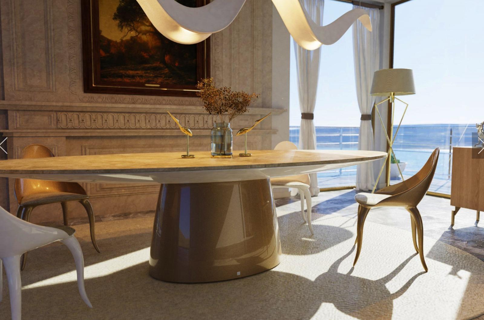 Portugais Table de salle à manger New Design avec plateau en marbre et laque champagne en vente