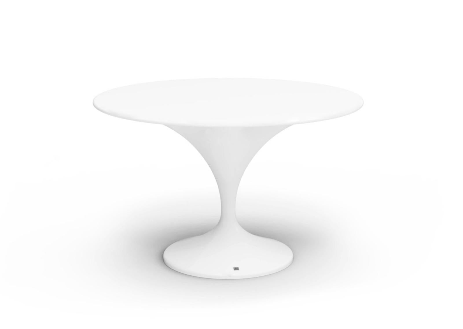 Moderne Table de salle à manger ronde New Design en blanc mat adaptée à l'extérieur SUMMER 2024 en vente
