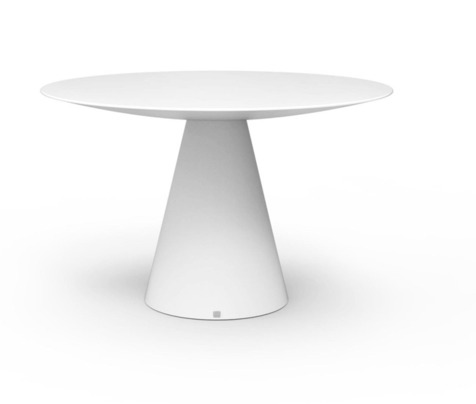 Portuguese New Design Round Dining Table in White Matte Suitable for Outdoor SUMMER 2024 For Sale