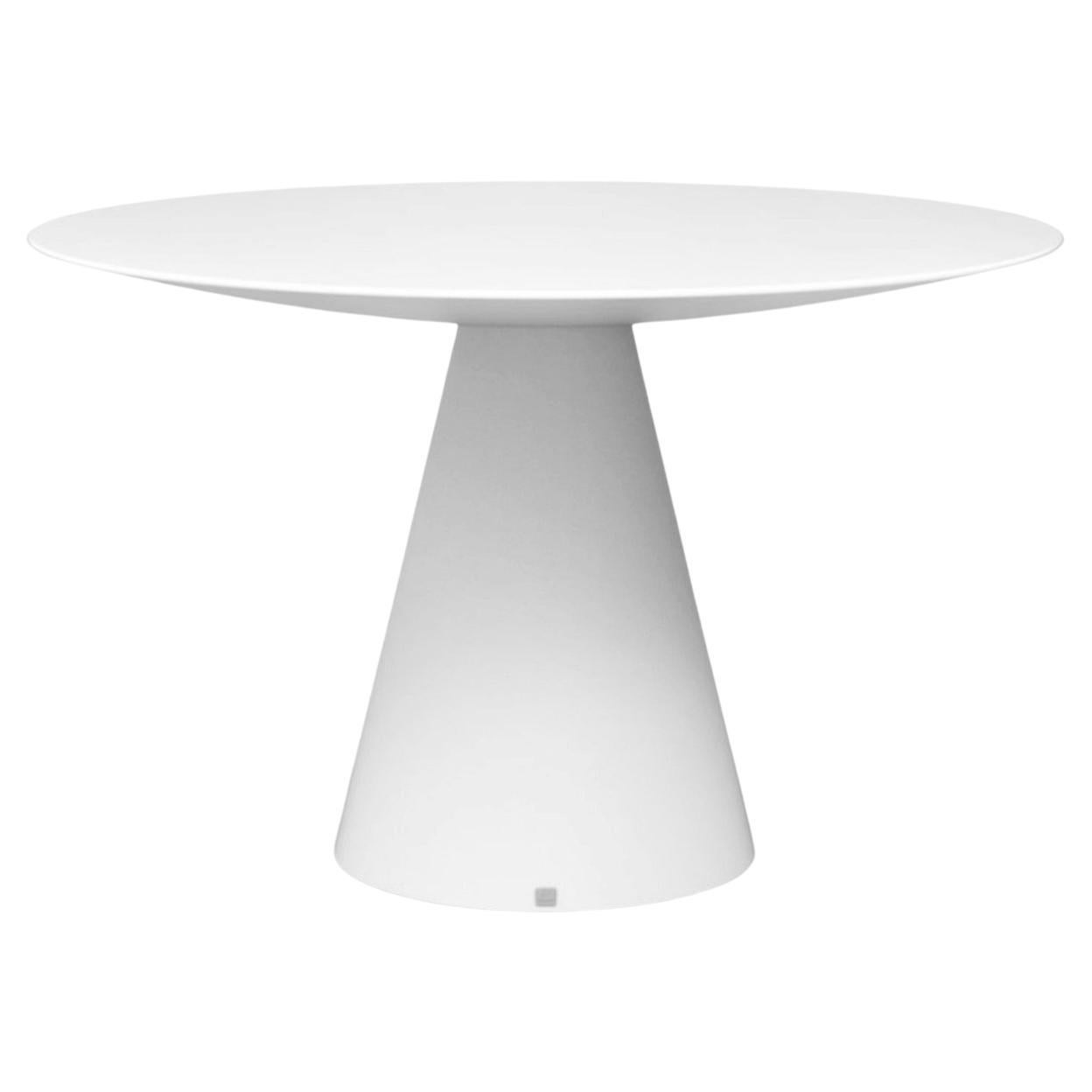 New Design Round Dining Table in White Matte Suitable for Outdoor