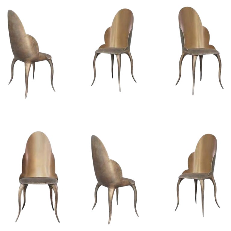 Taller-Stuhl im neuen Design in gealterter Goldfarbe