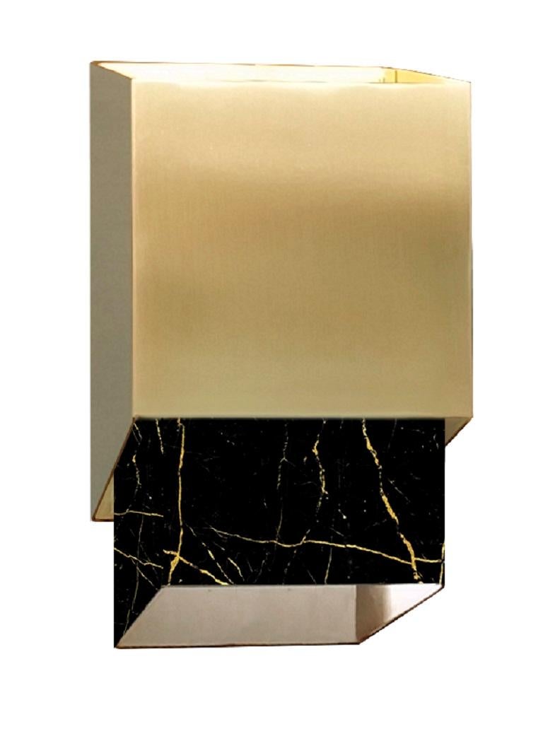 Moderne Nouvelle lampe de bureau « Detached /T » en métal et marbre, sculpture faite à la main en vente