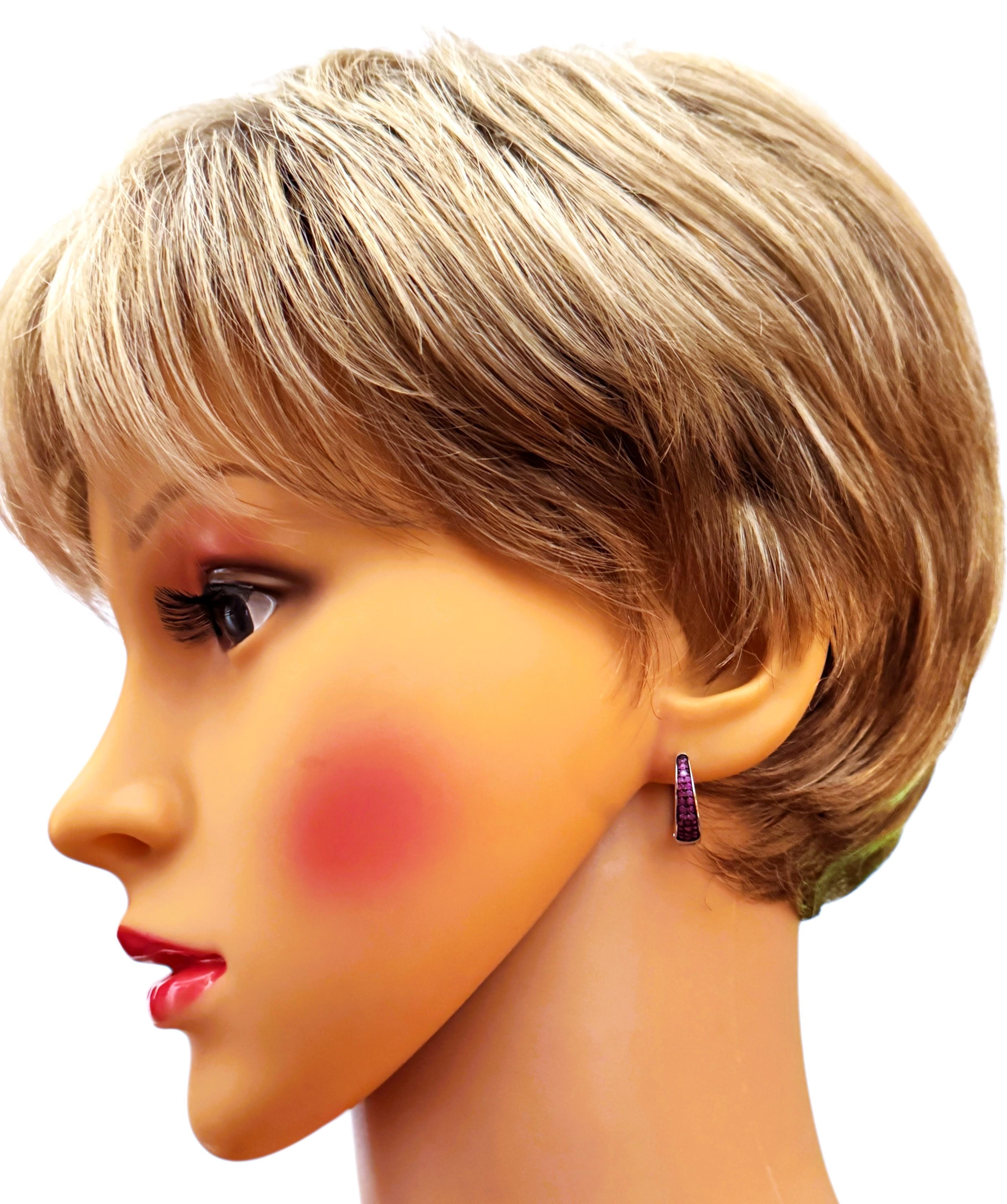 New Diamond Cut .50 Karat Roter Saphir 14k W Gold PL Sterling Silber Ohrringe (Brillantschliff) im Angebot