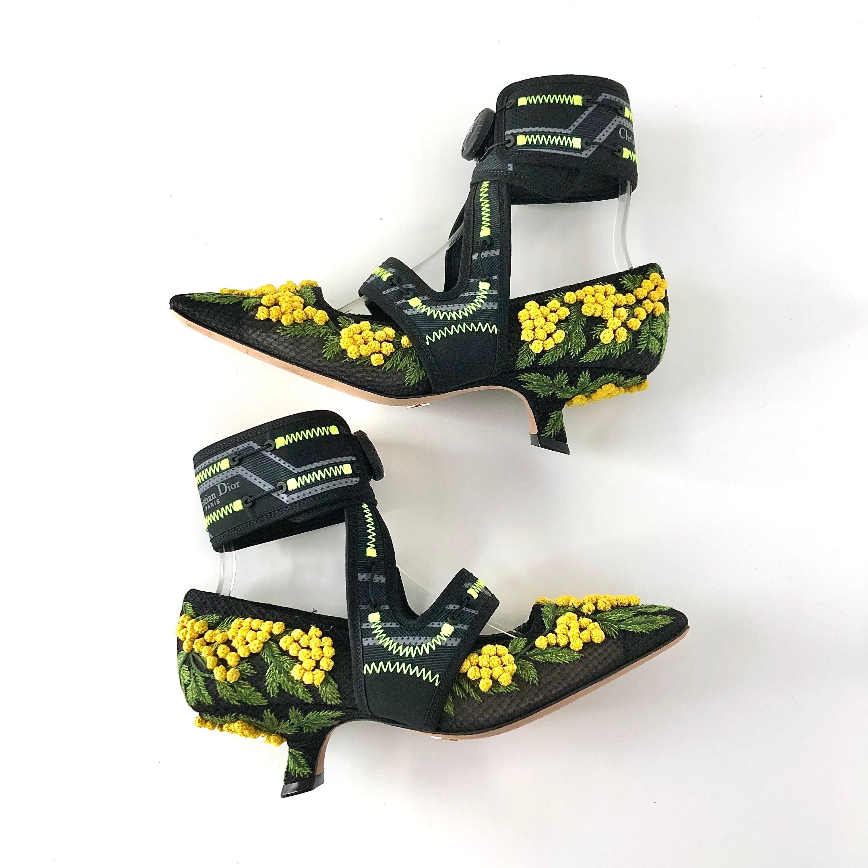 NEW Dior x Roger Vivier Mimosas Floral Kitten Heel Maryjane Pumps 36.5 (Schwarz) im Angebot