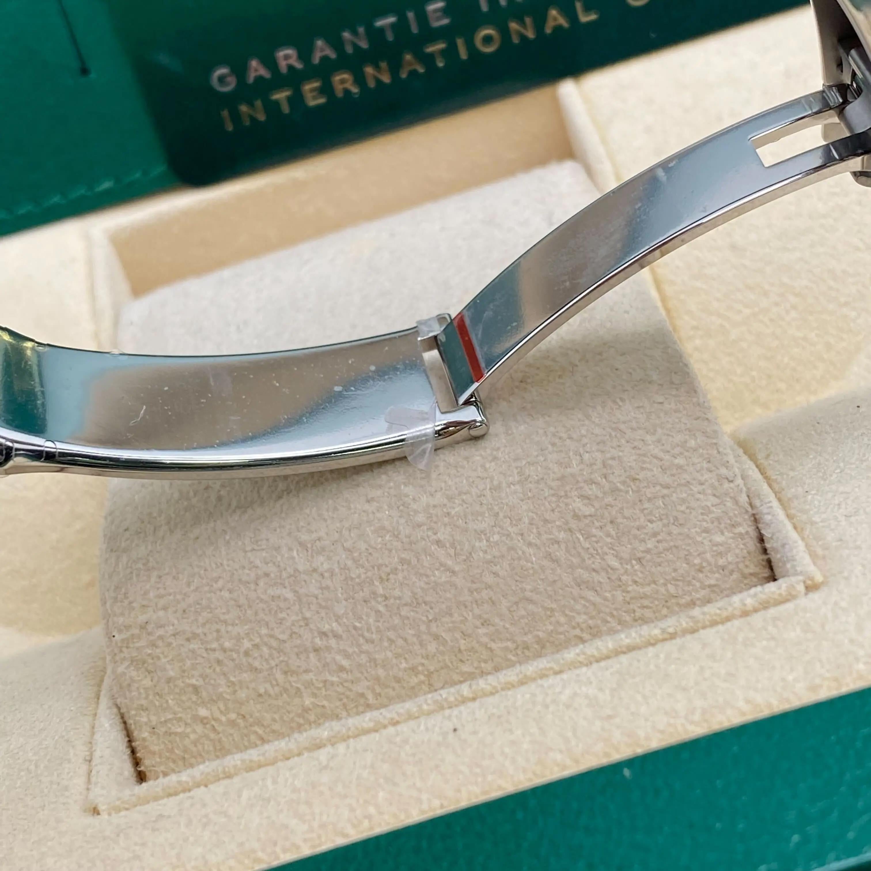 NUEVO Reloj descatalogado Rolex Milgauss 40 Acero Z Esfera azul 116400GV en venta 6