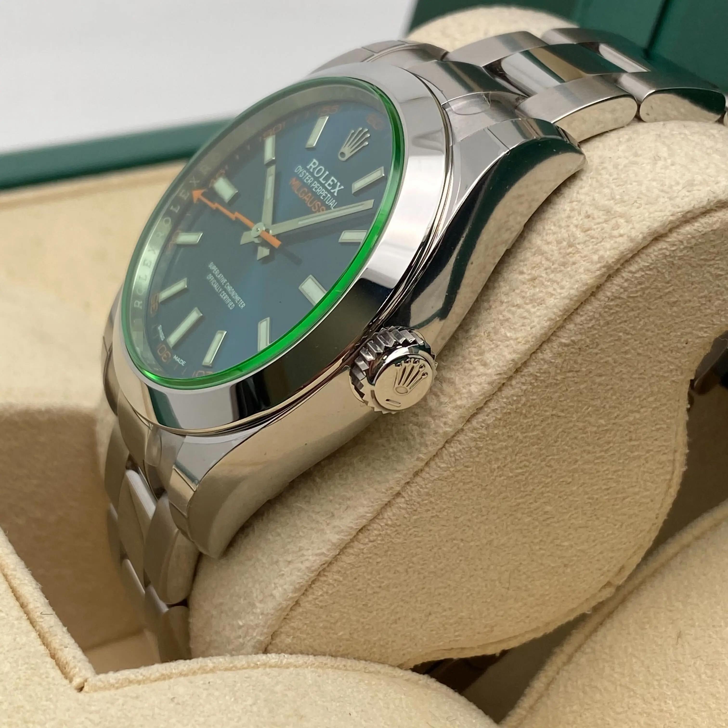 NUEVO Reloj descatalogado Rolex Milgauss 40 Acero Z Esfera azul 116400GV en Nuevo estado para la venta en New York, NY