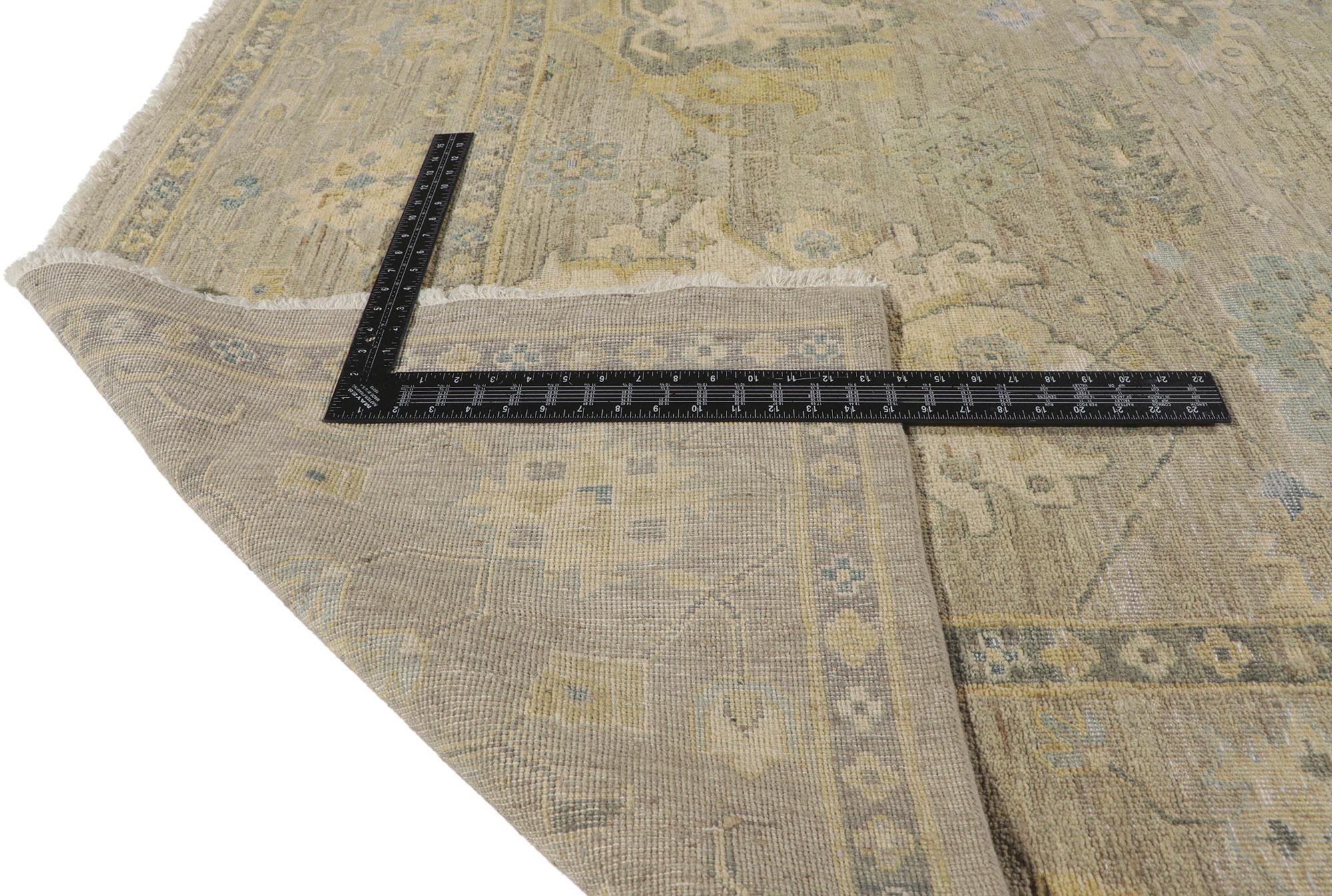 New Distressed Oushak Rug with Vintage Style In New Condition For Sale In Dallas, TX