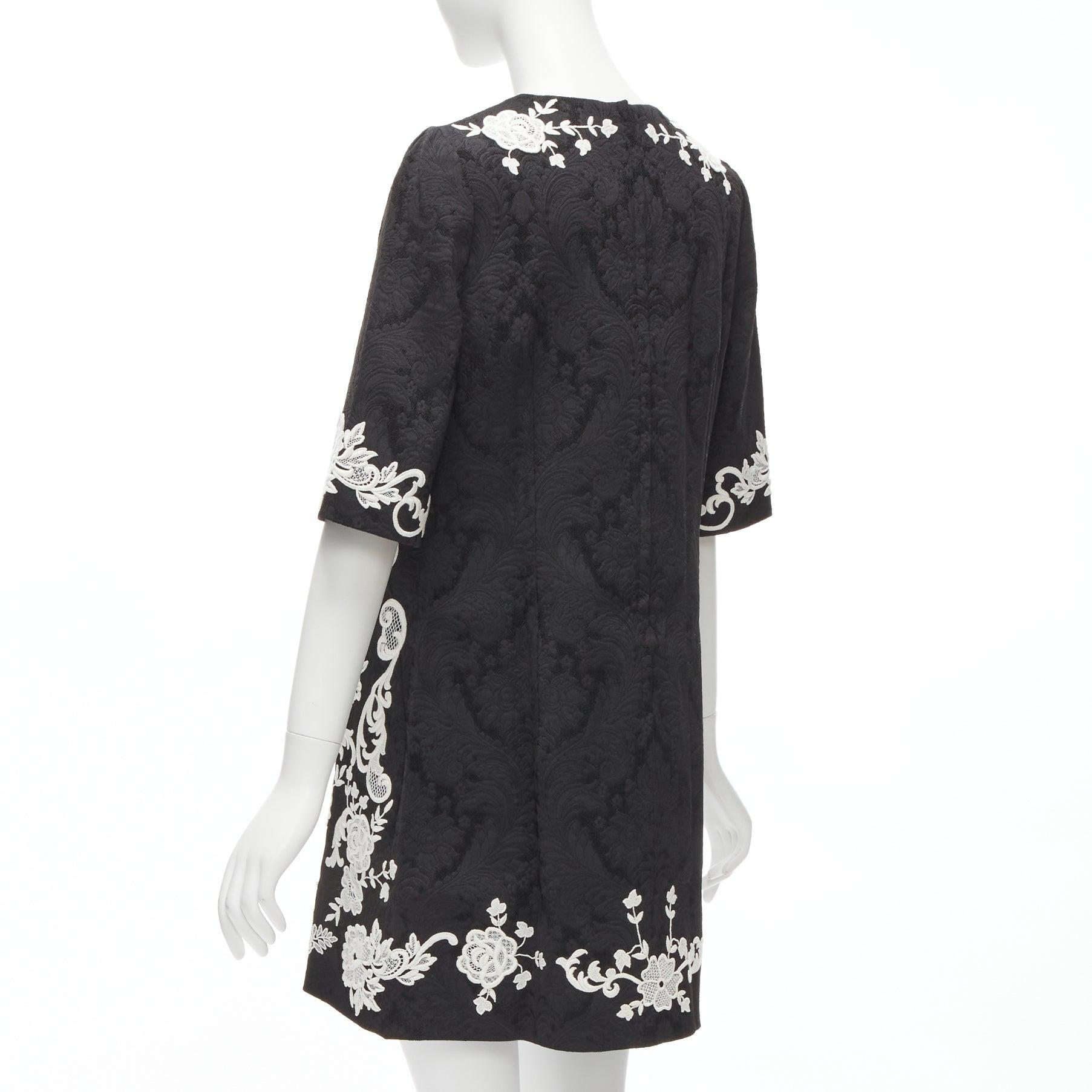 new DOLCE GABBANA 2019 Runway black white floral baroque jacquard dress IT44 L For Sale 1