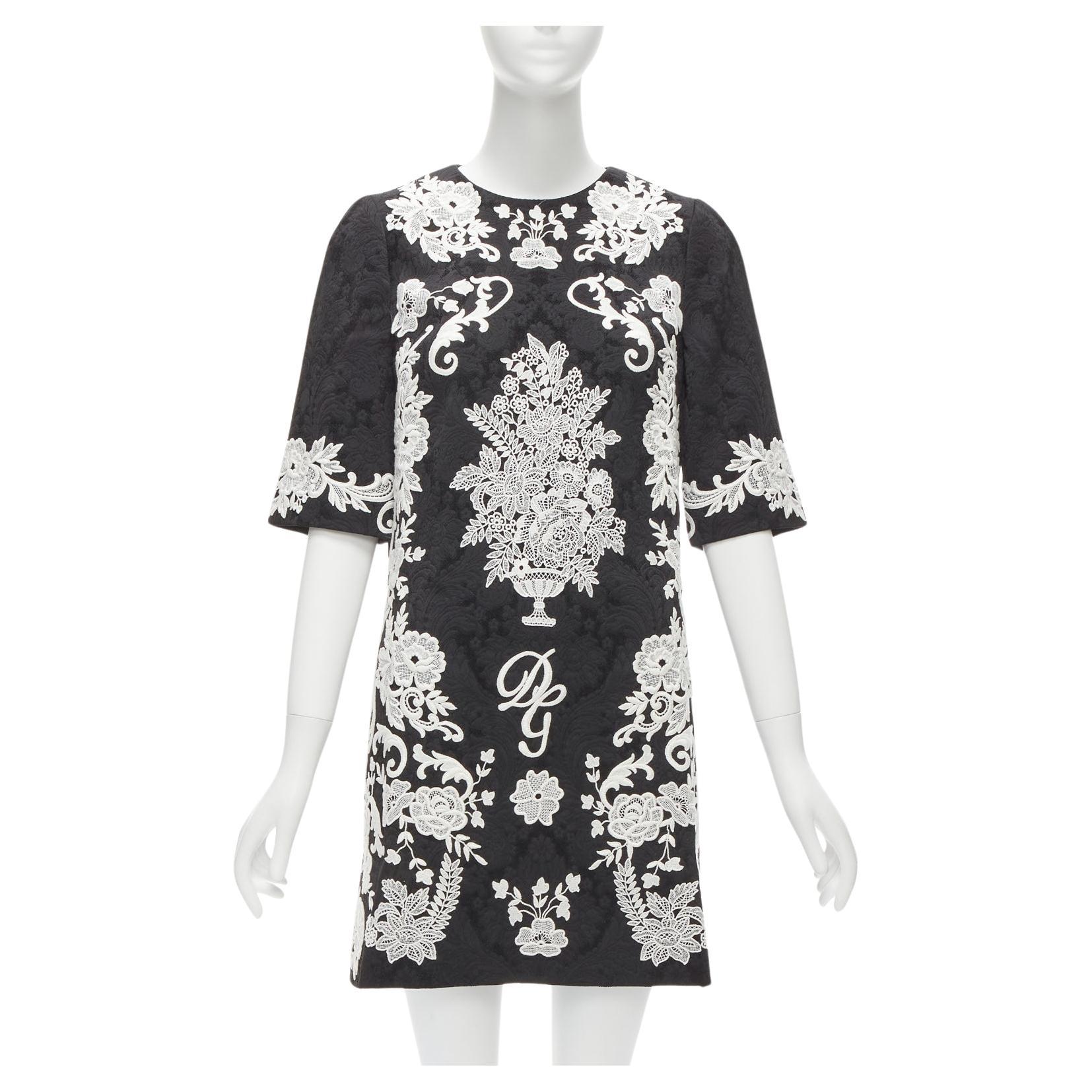 new DOLCE GABBANA 2019 Runway black white floral baroque jacquard dress IT44 L For Sale