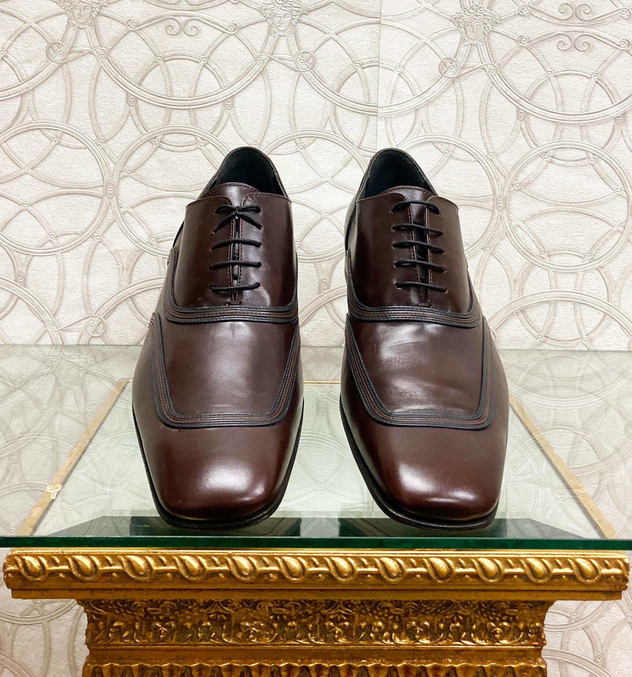 DOLCE & GABBANA 

MEN'S SHOES

D&G collection

 Classic spazzolato leather shoes are all season wardrobe essential, so invest in Dolce & Gabbana's sleek leather pair. 
