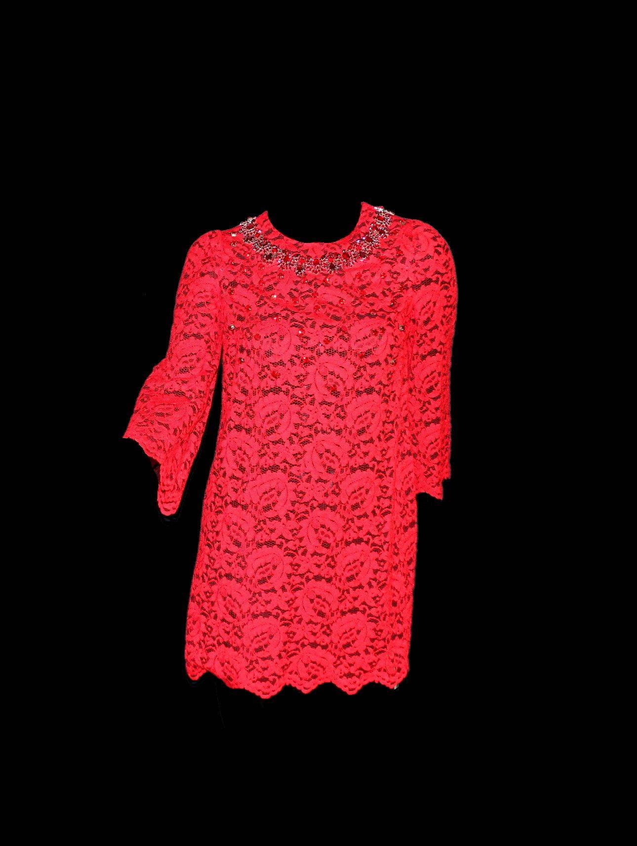 Dolce & Gabbana - Robe en dentelle et soie rouge ornée de cristaux, taille 38, état neuf Neuf - En vente à Switzerland, CH