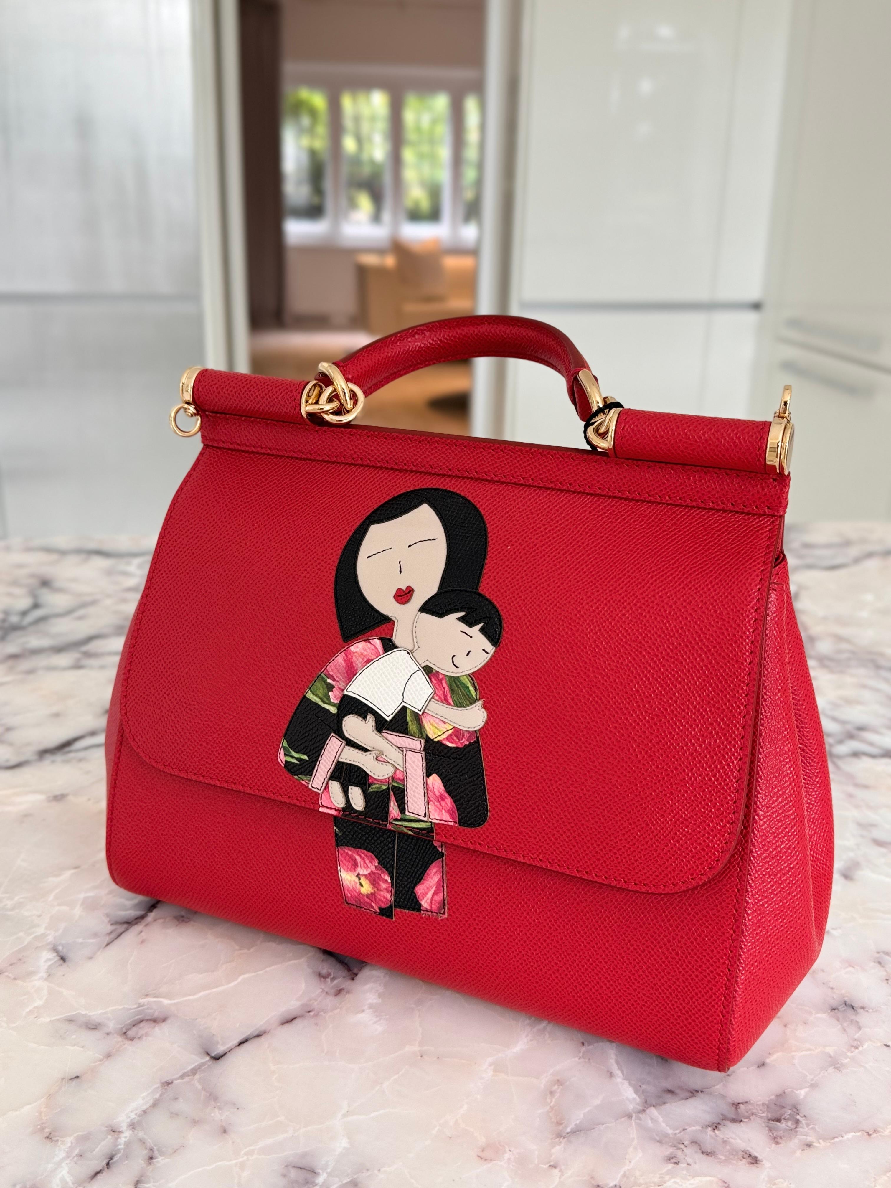 NEW Dolce & Gabbana Family Print Sicily Red Leather Tote Shoulder Structured Bag For Sale 7