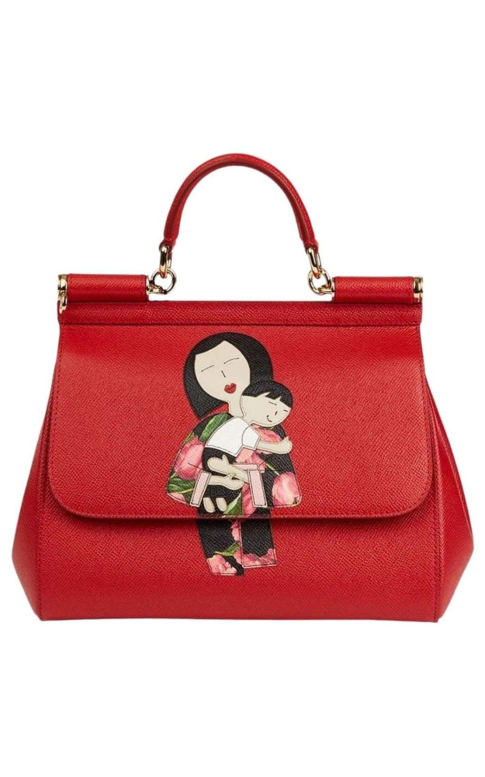 Red leather medium 'Sicily' shoulder bag
Textured leather detail
Gold-tone hardware
Gold-tone logo plaque, a flat top handle
Detachable gold chain shoulder strap
Foldover top with magnetic closure
Internal zipped pocket, an internal phone