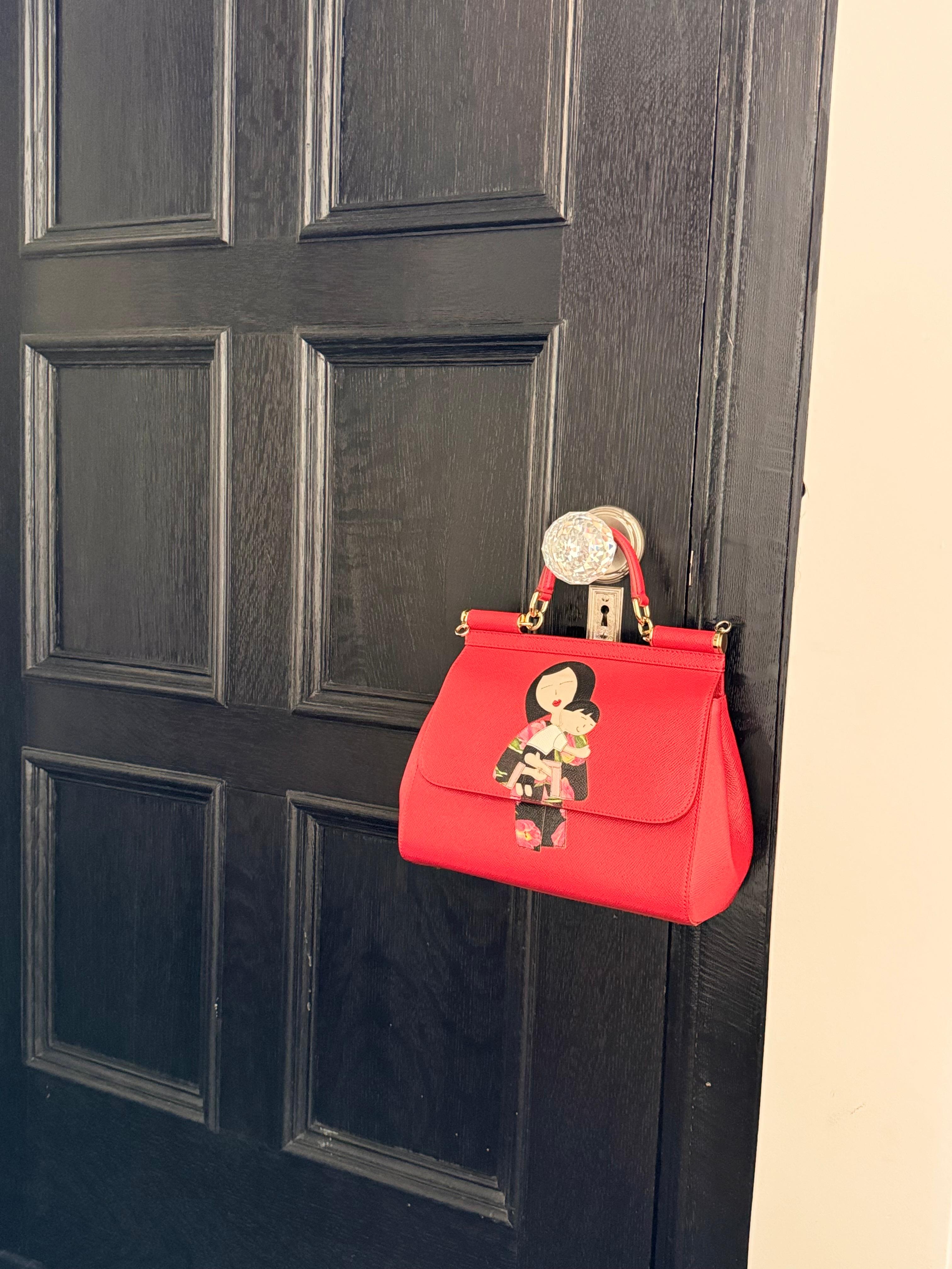 NEW Dolce & Gabbana Family Print Sicily Red Leather Tote Shoulder Structured Bag For Sale 5