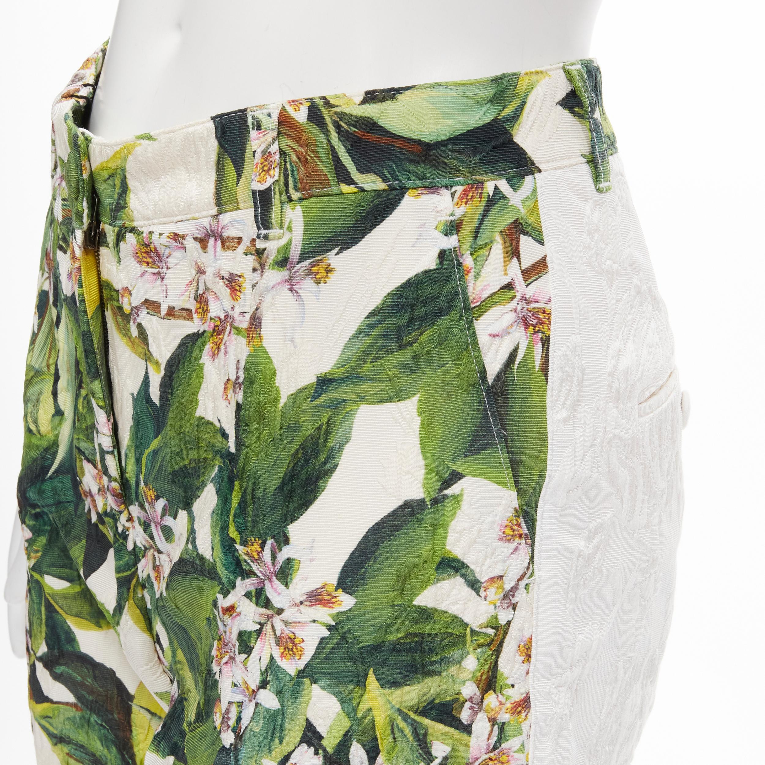 new DOLCE GABBANA green pink blossom floral jacquard cropped trousers IT36 XXS 
Reference: TGAS/B02061 
Brand: Dolce Gabbana 
Material: Cotton 
Color: Green 
Pattern: Floral 
Closure: Zip fly 
Extra Detail: 4-pocket design. Zip fly closure. 
Made