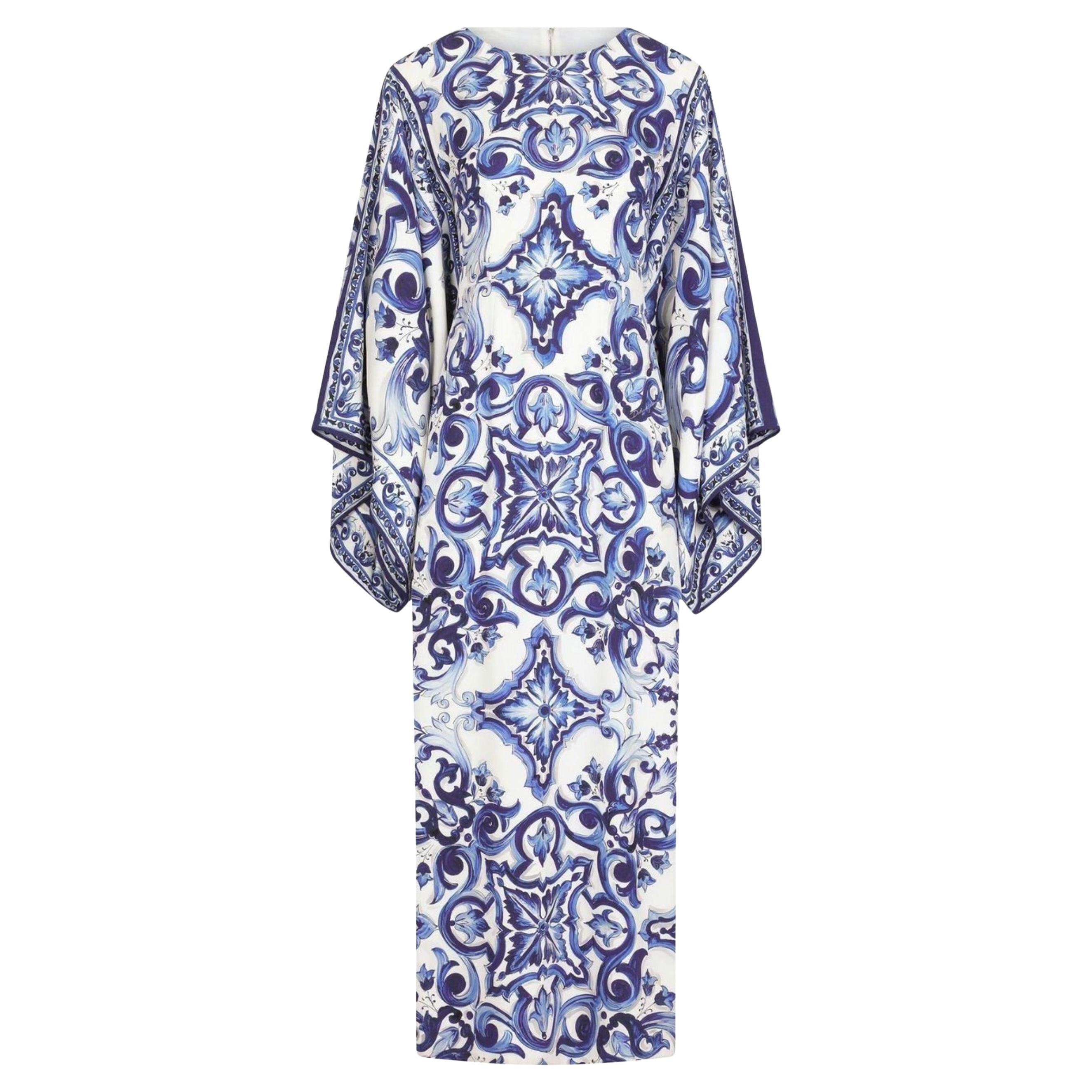 New Dolce & Gabbana Scarf-print Silk Charmeuse Maxi Dress IT 40/ US 4 For Sale
