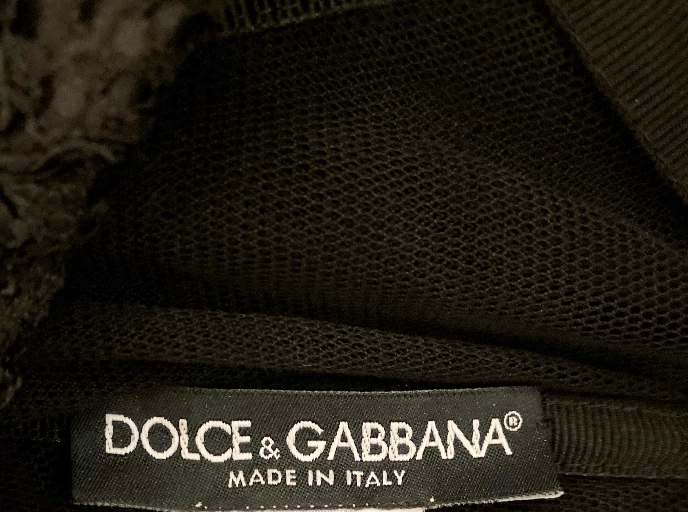 Dolce & Gabbana, robe de cocktail noire sans bretelles avec bustier et dentelle, taille 42 en vente 2