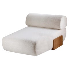 NEW! Dooq! Modern Carmel Wood Chaise Longue in White Bouclé and Wood Feet