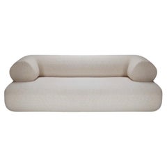 NEU! Dooq! Modern Carmel Wood Couch 280m aus weißem Bouclé und Holzfüßen