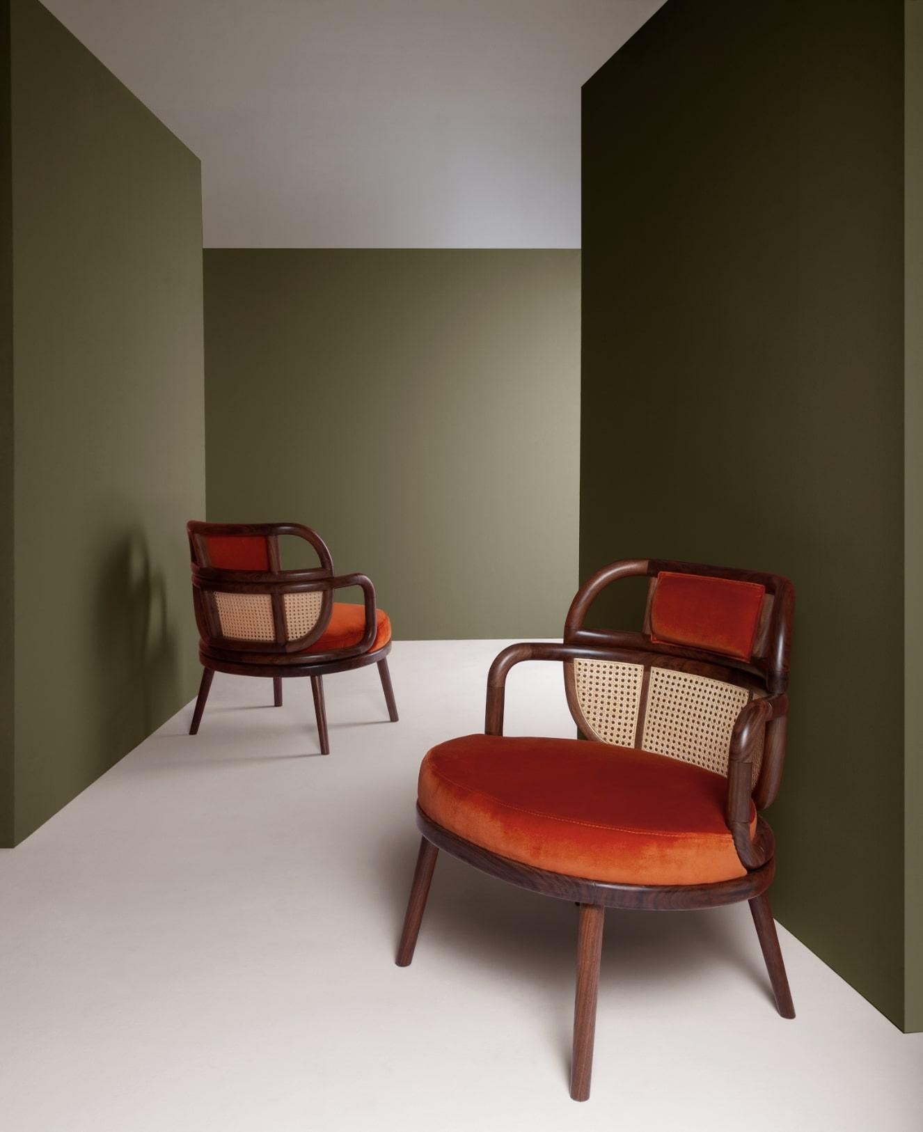 NEW! DOOQ! Modern Armchair Havana in Walnut and Brown For Sale 1