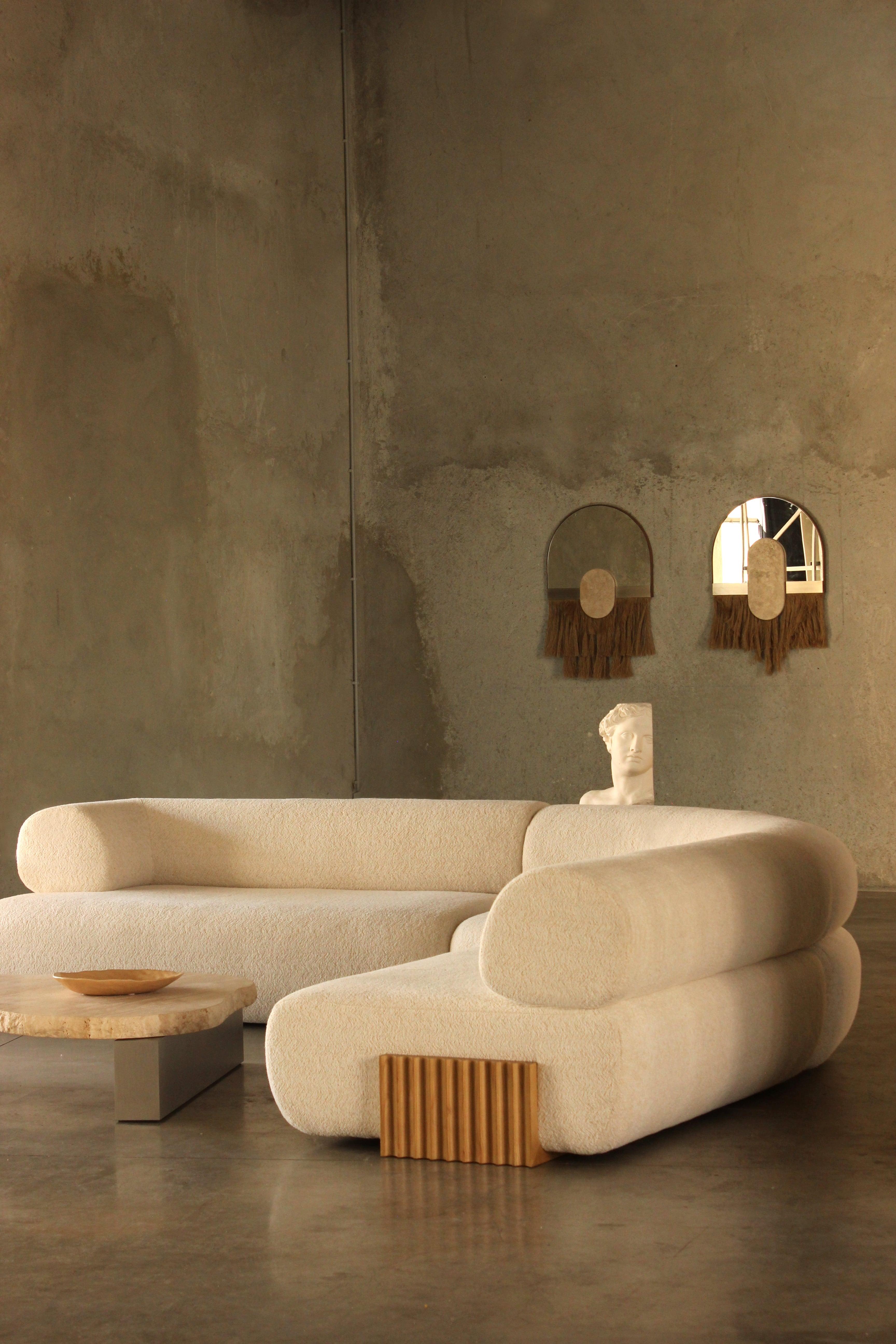 NOUVEAU ! DOOQ ! The Moderns Pouf Rectangulaire en Bouclé Blanc et Pieds en Wood Wood en vente 6