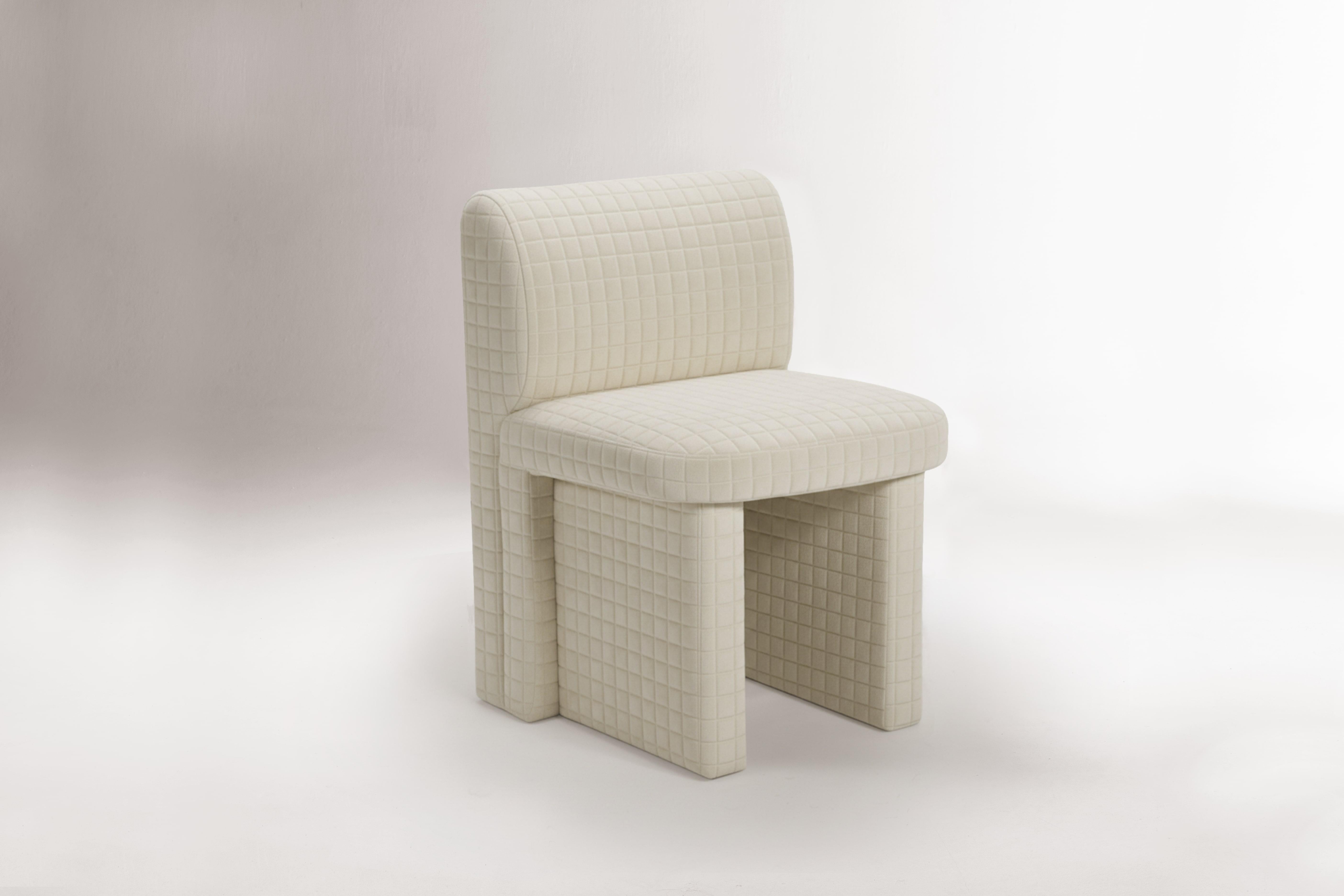 NEU! DOOQ! MODERN! Slide Chair in Hellbraun (21. Jahrhundert und zeitgenössisch) im Angebot