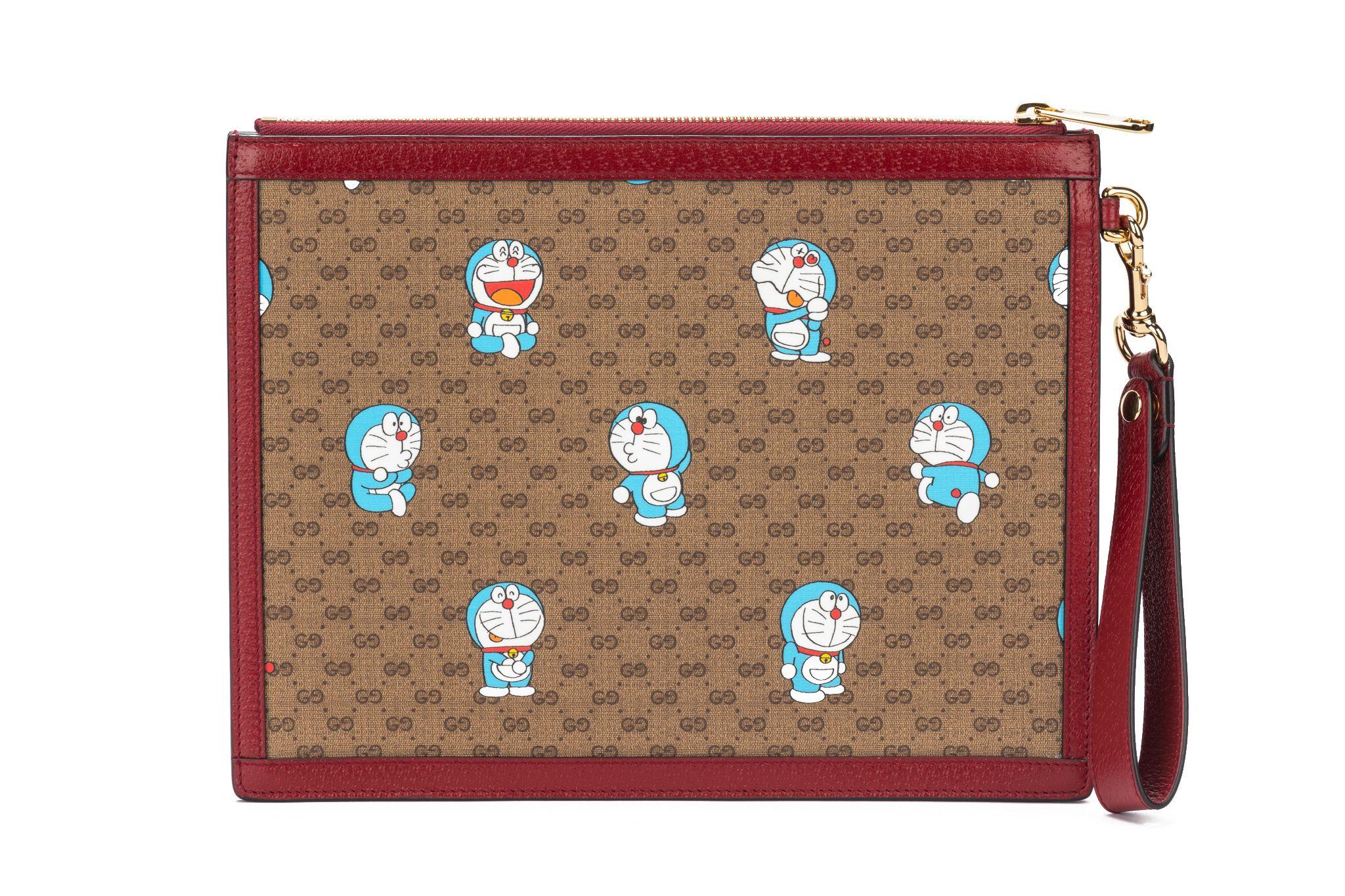 New Doraemon x Gucci Lim. Ed. Clutch In New Condition For Sale In West Hollywood, CA