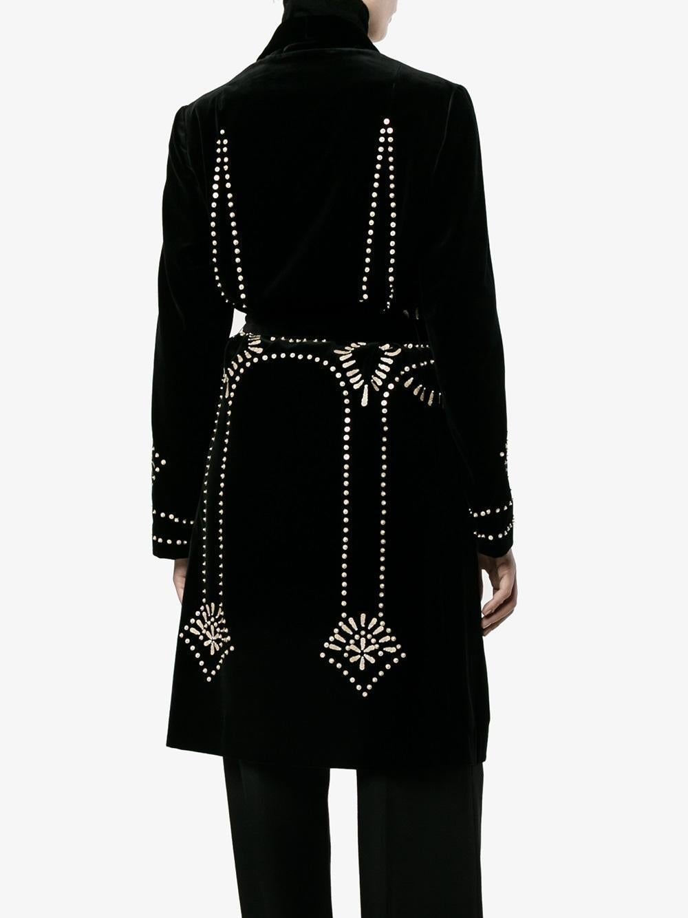 New DRIES VAN NOTEN 'Ravik' Black Sequin Embellished Velvet Coat FR42 US10 In New Condition For Sale In Brossard, QC